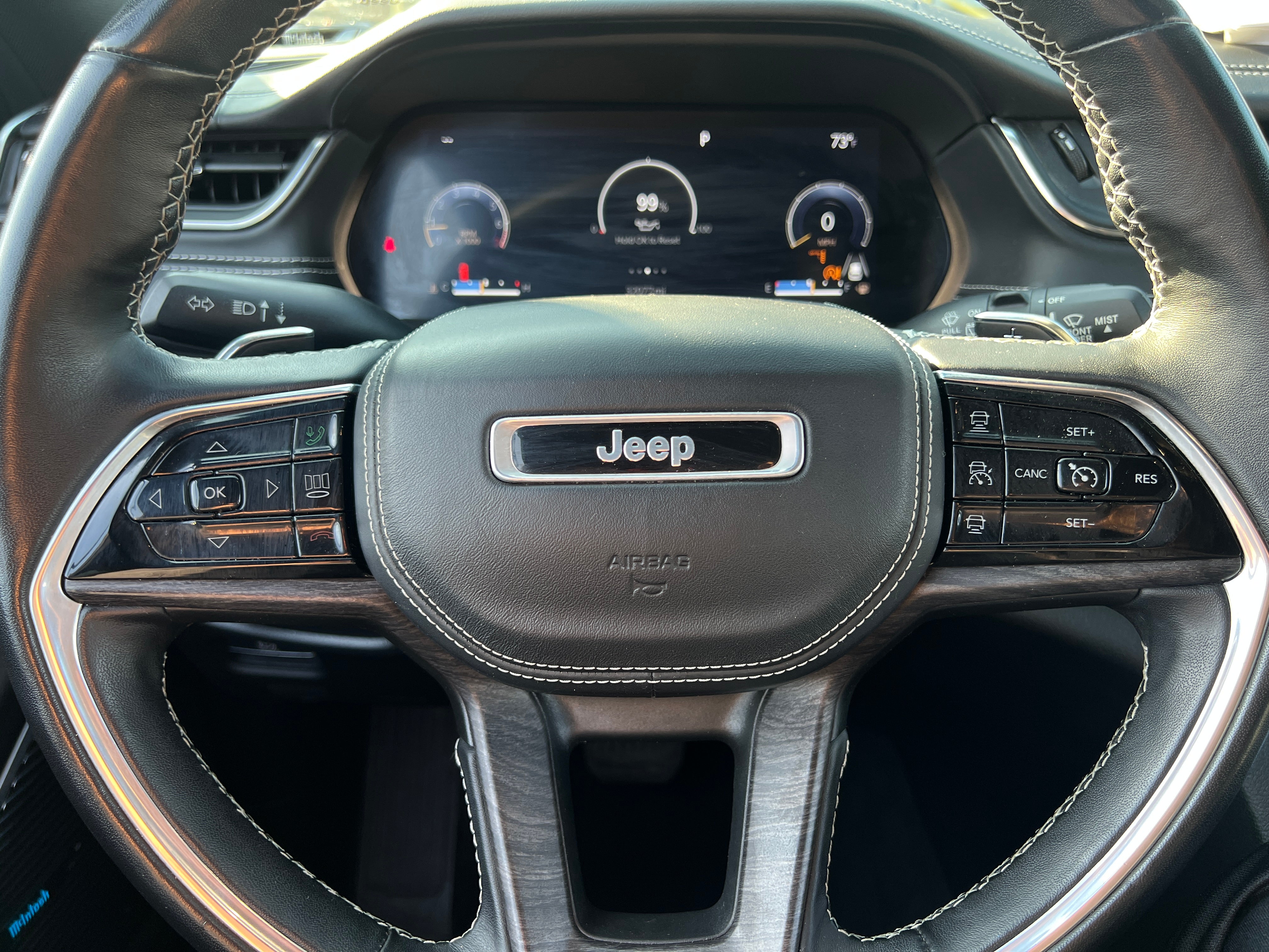 2022 Jeep Grand Cherokee L Overland 4