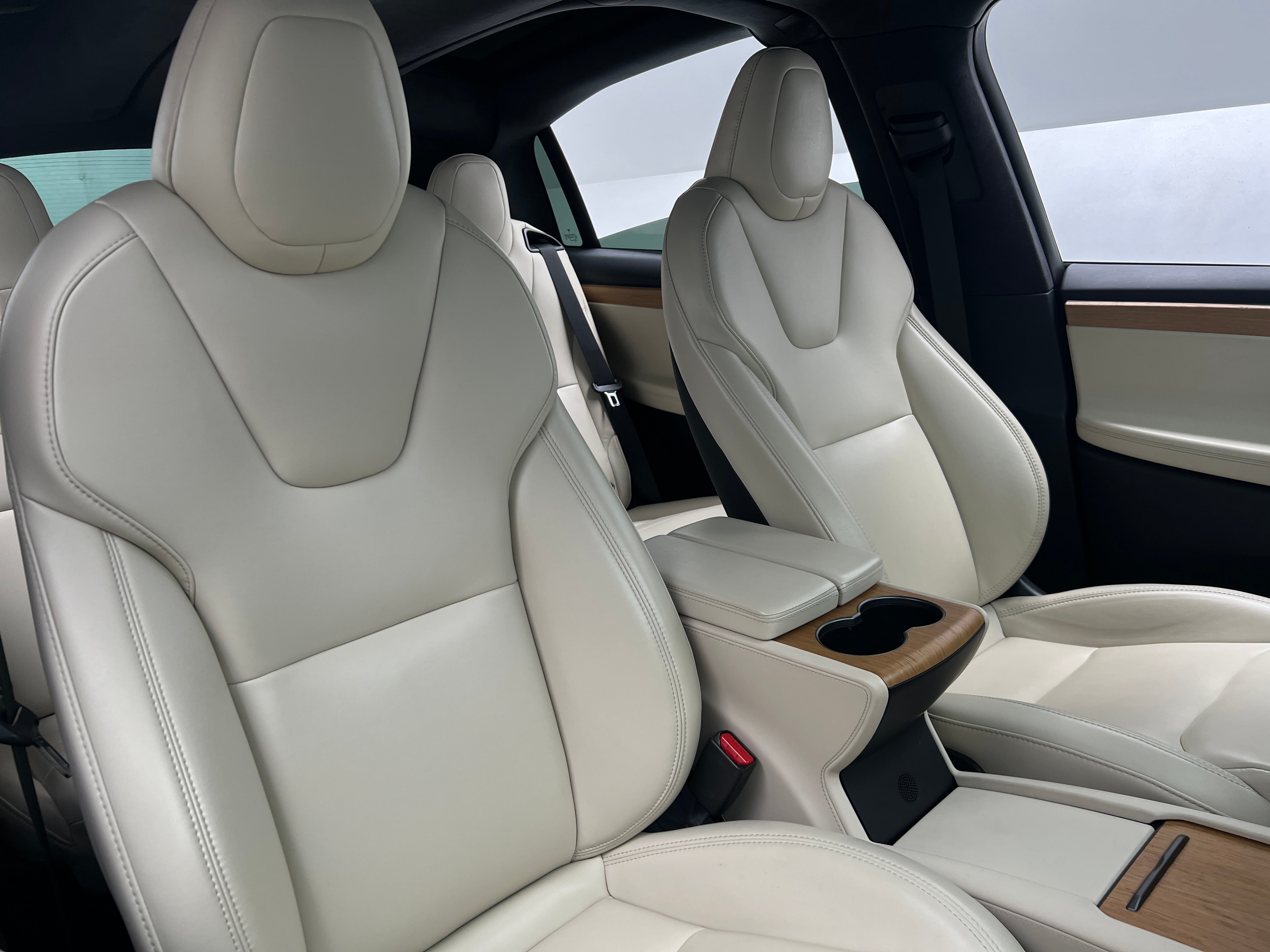 Used 2020 Tesla Model X Long Range Plus with VIN 5YJXCAE27LF250606 for sale in Auburn, WA