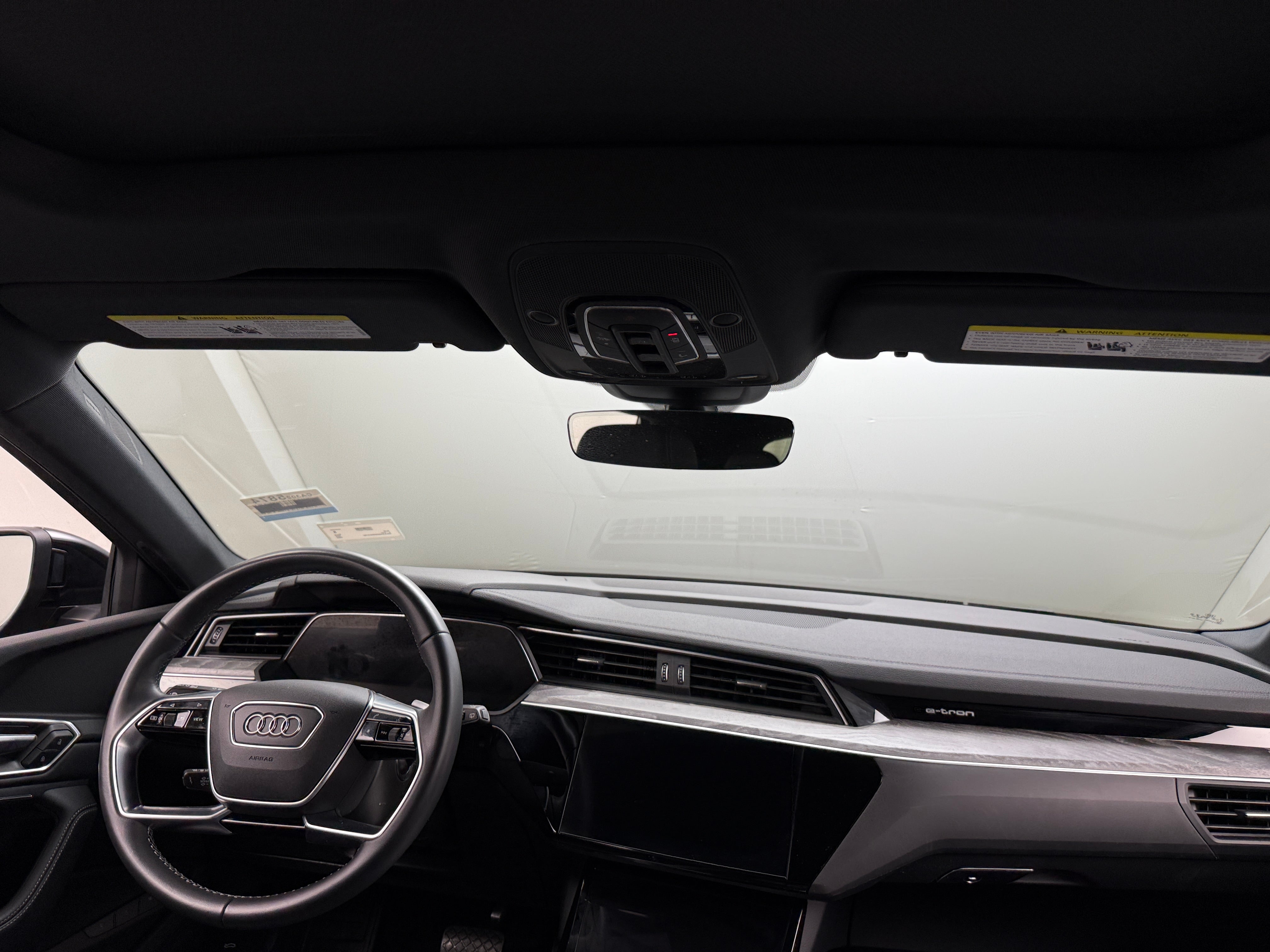 2022 Audi e-tron Premium Plus 2