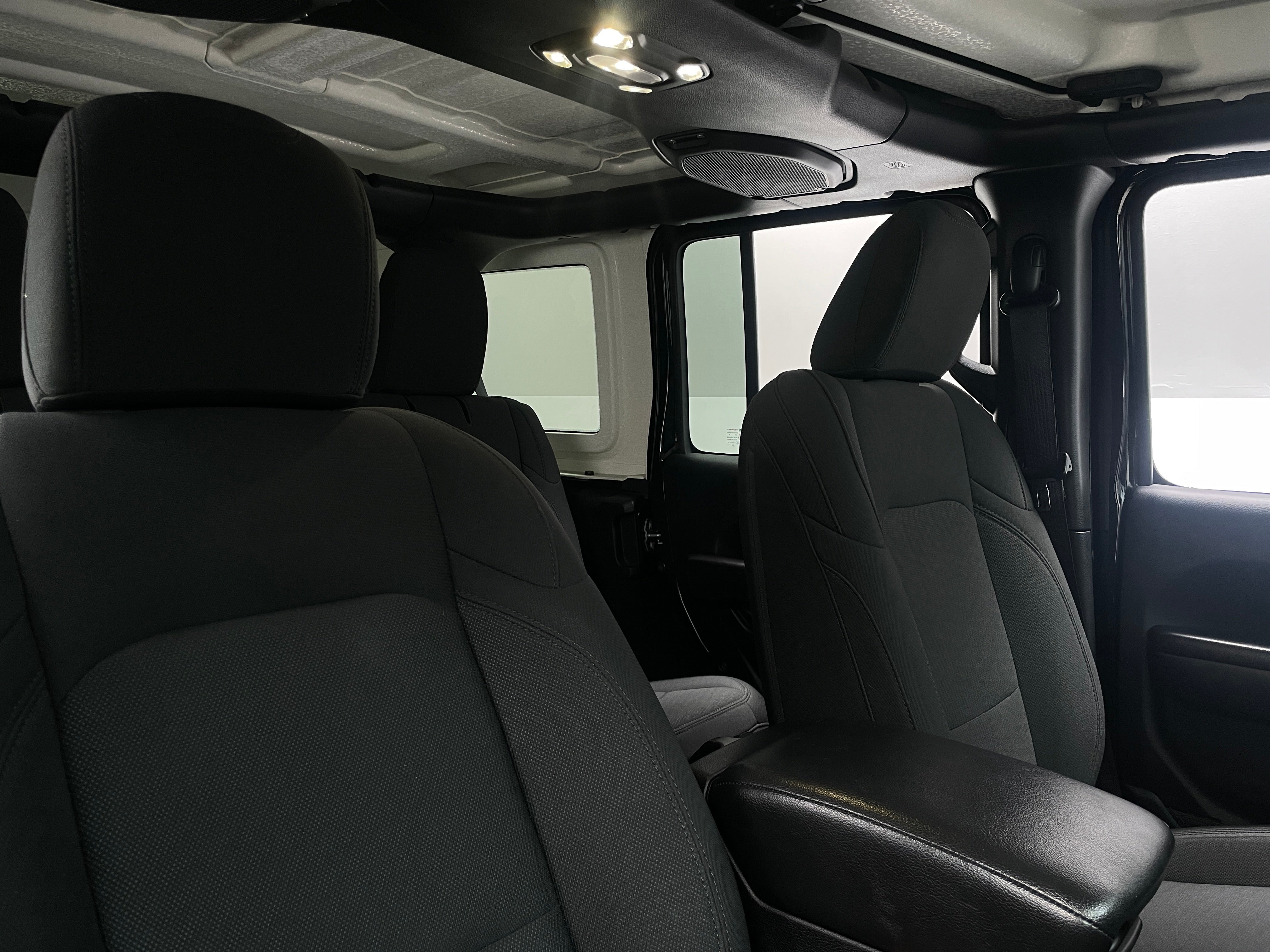 2020 Jeep Wrangler Unlimited Willys 2