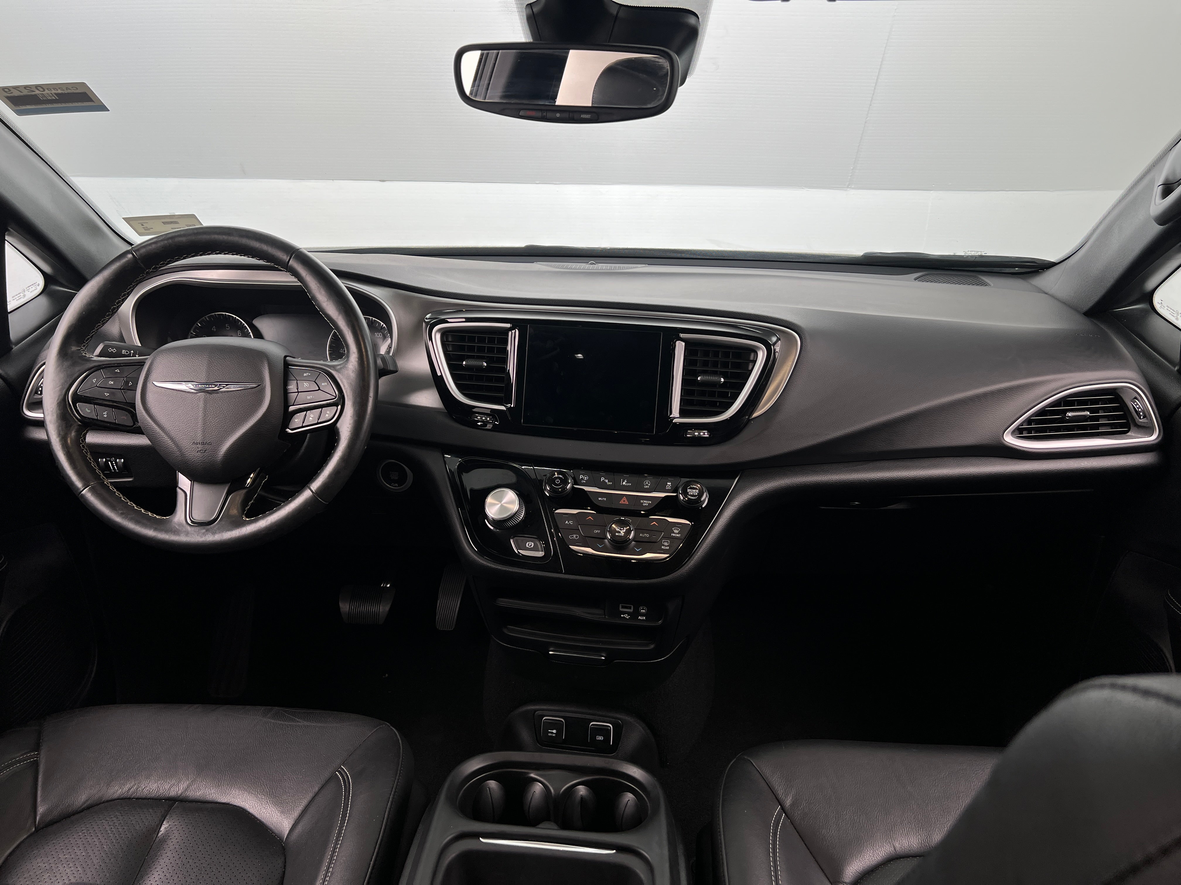 2020 Chrysler Pacifica Launch Edition 2
