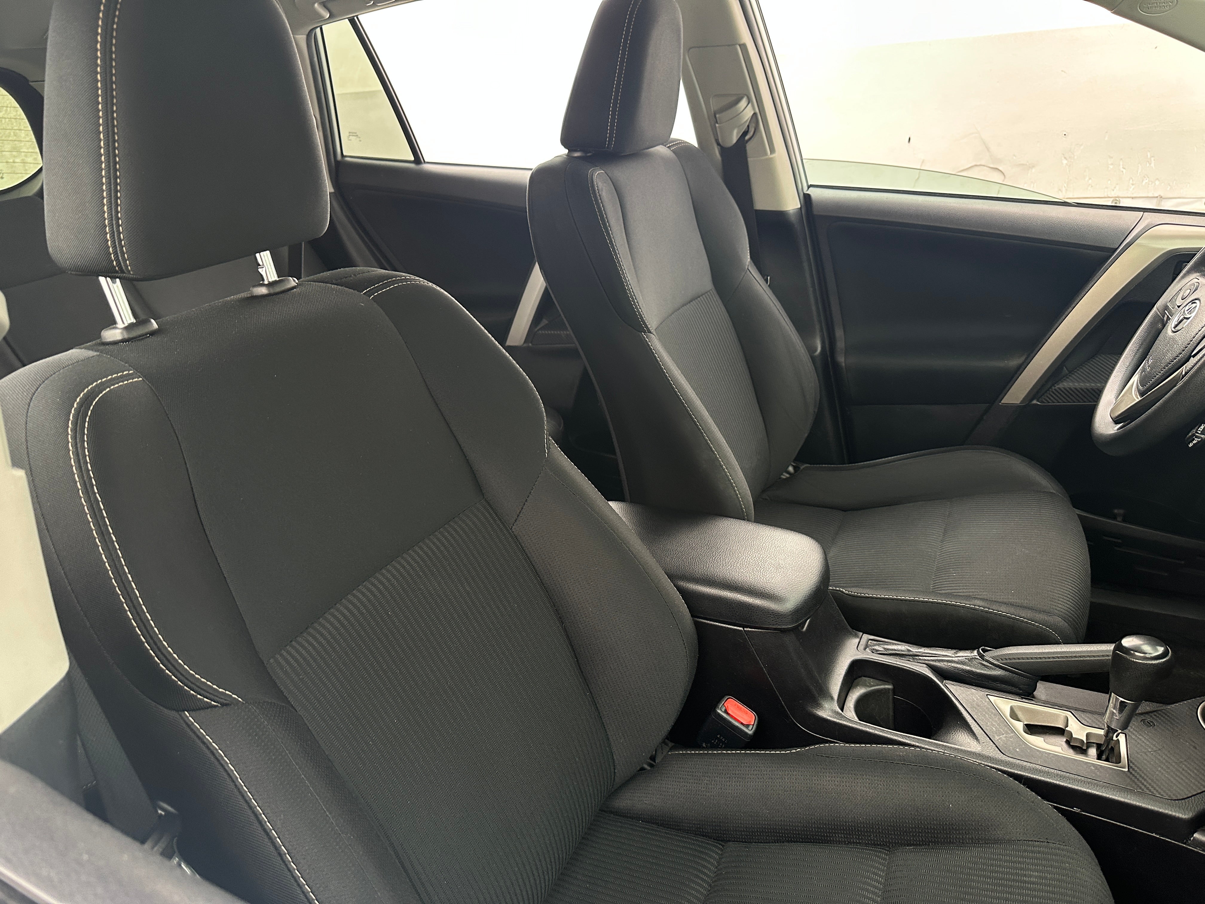 2013 Toyota RAV4 XLE 2