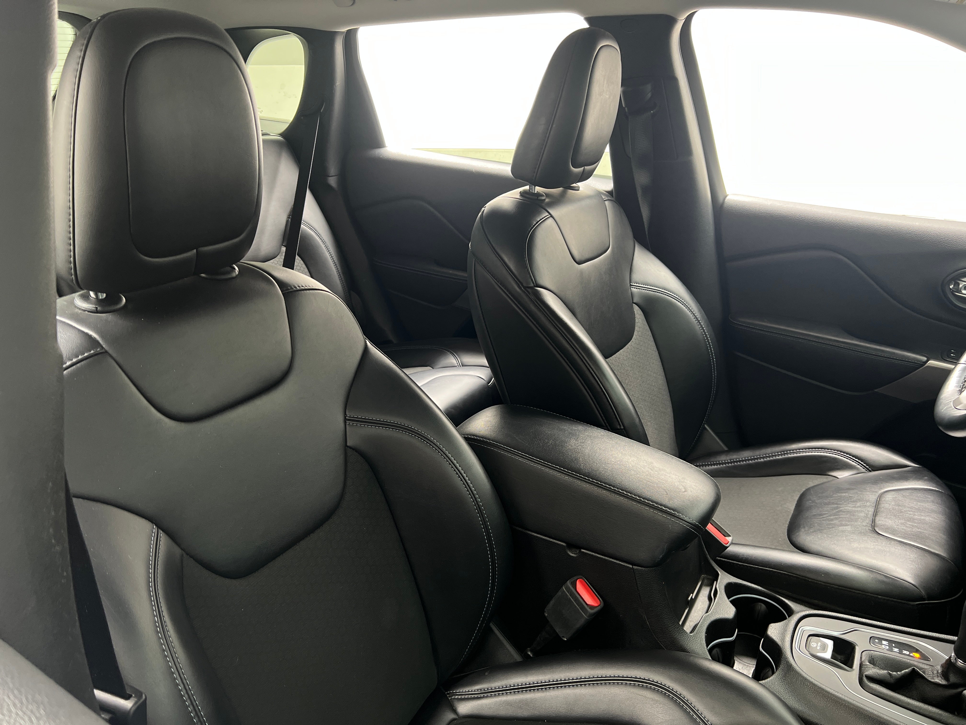 2019 Jeep Cherokee Latitude 2