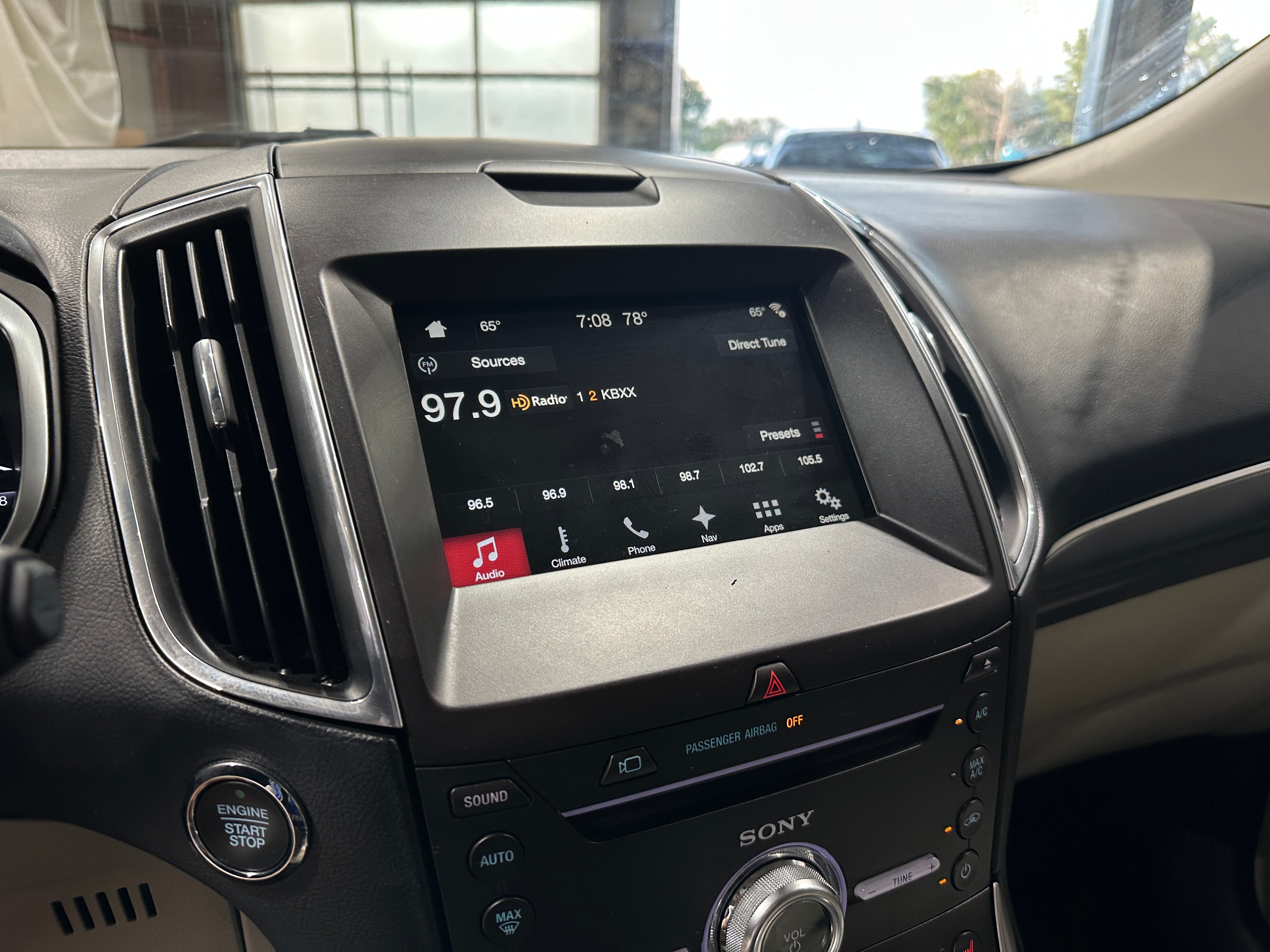 2017 Ford Edge Titanium 3