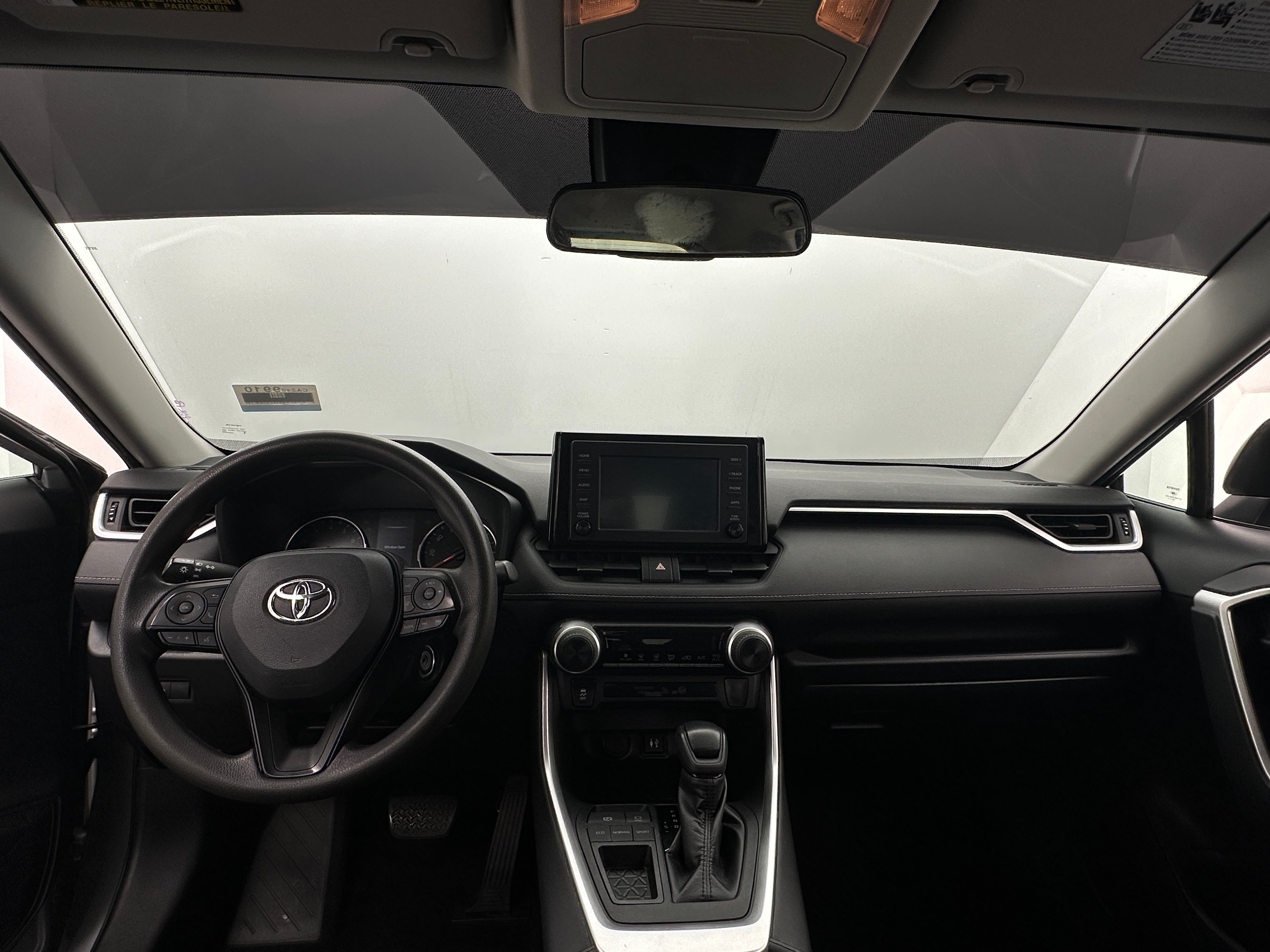 2019 Toyota RAV4 LE 3