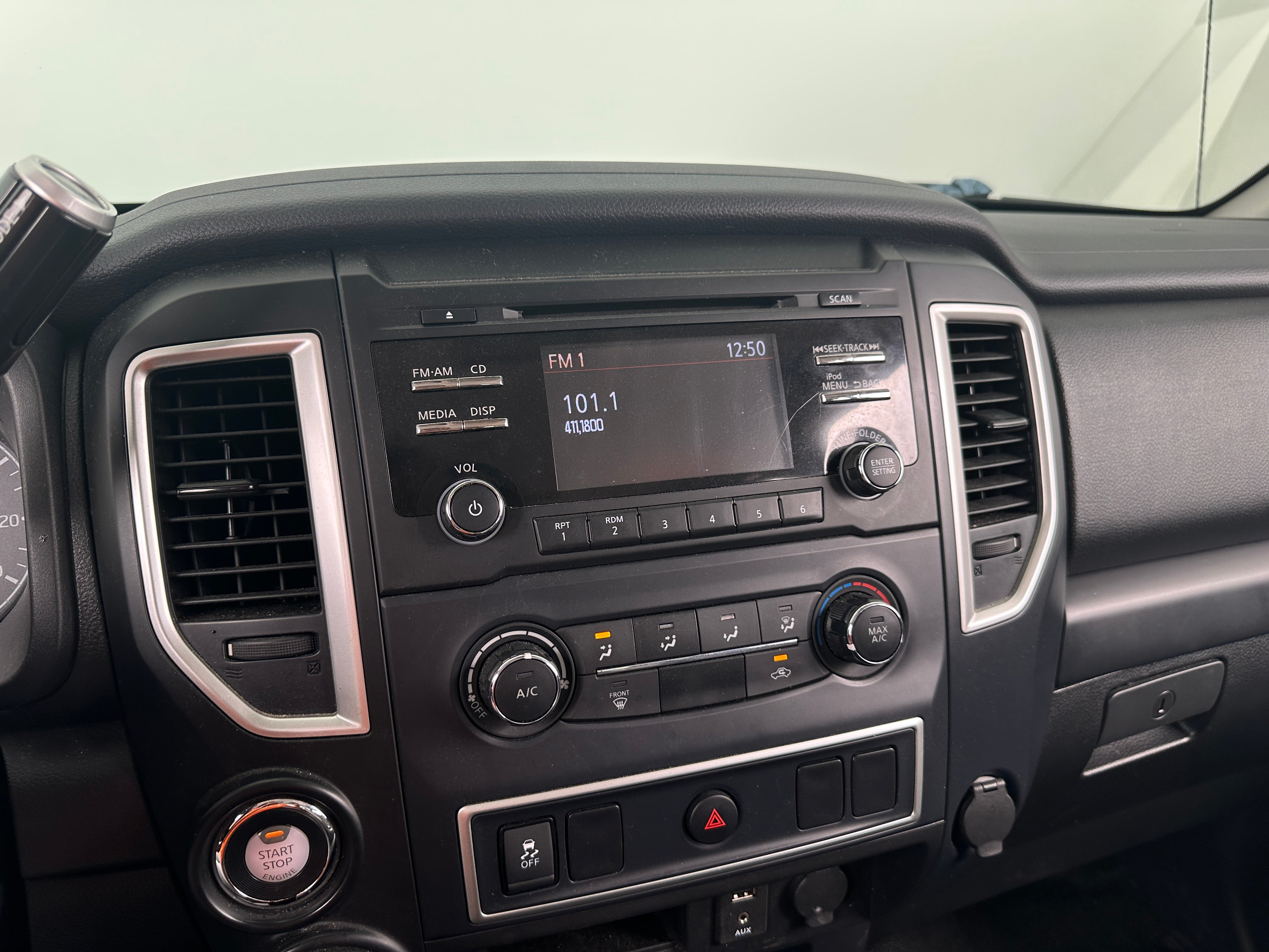 2018 Nissan Titan S 4