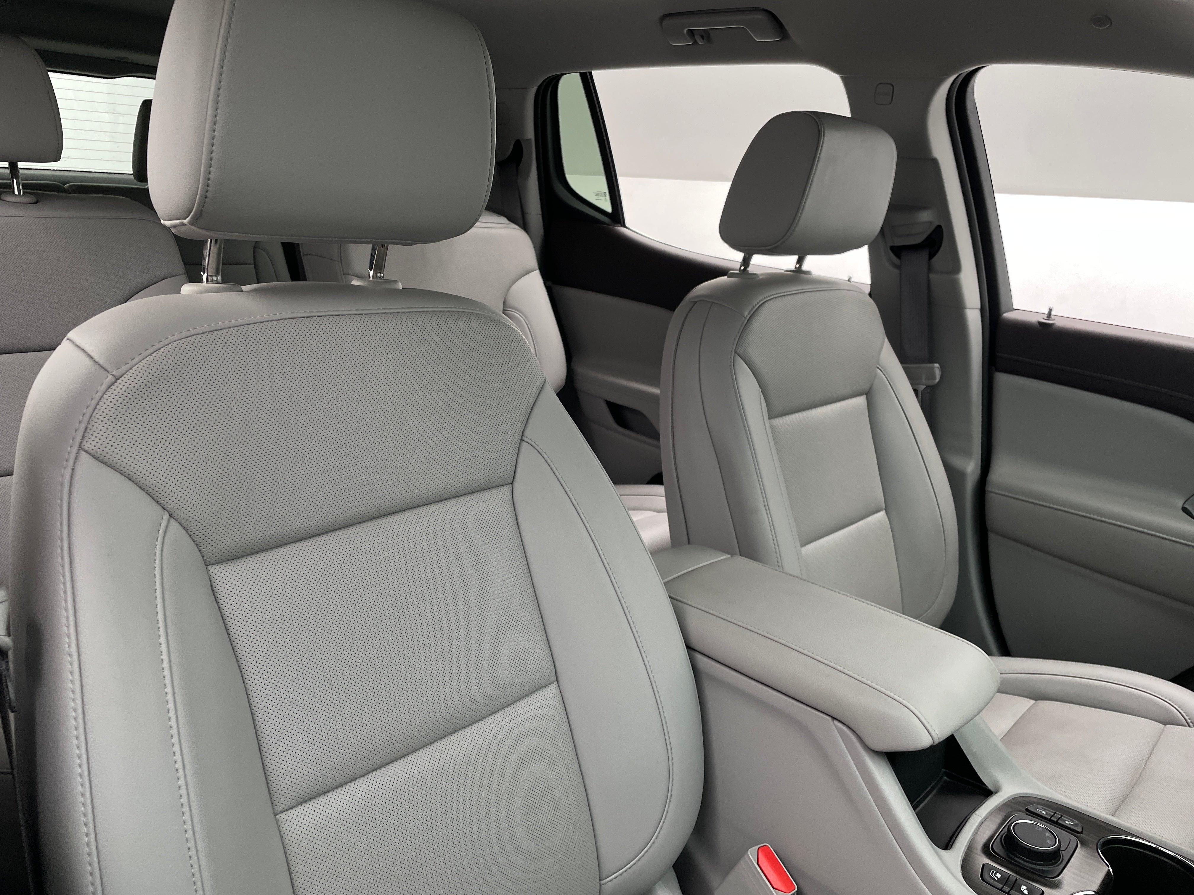 2023 GMC Acadia SLT 2
