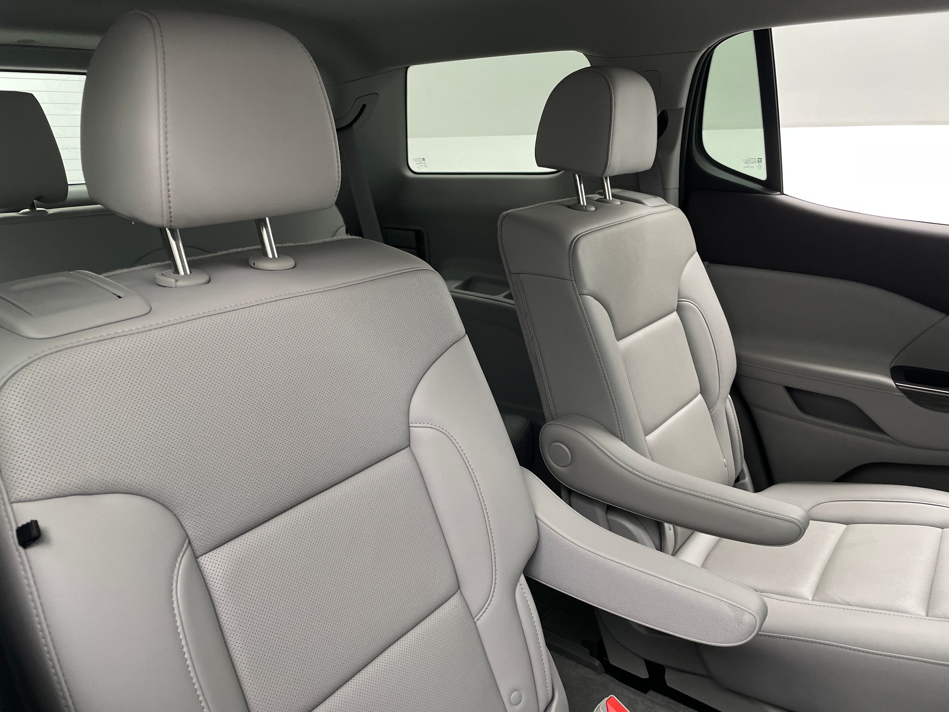 2023 GMC Acadia SLT 6