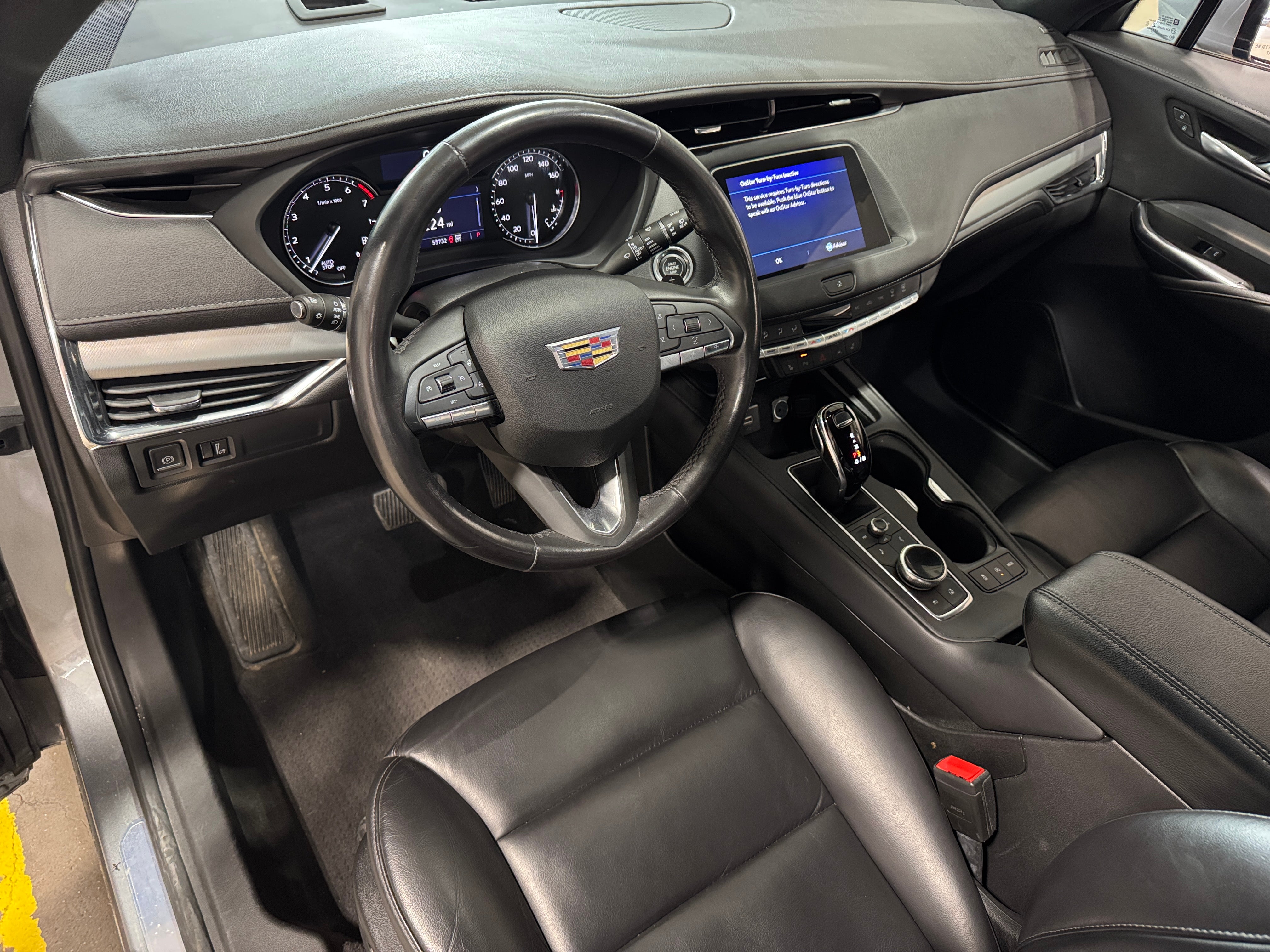 2023 Cadillac XT4 Premium Luxury 2
