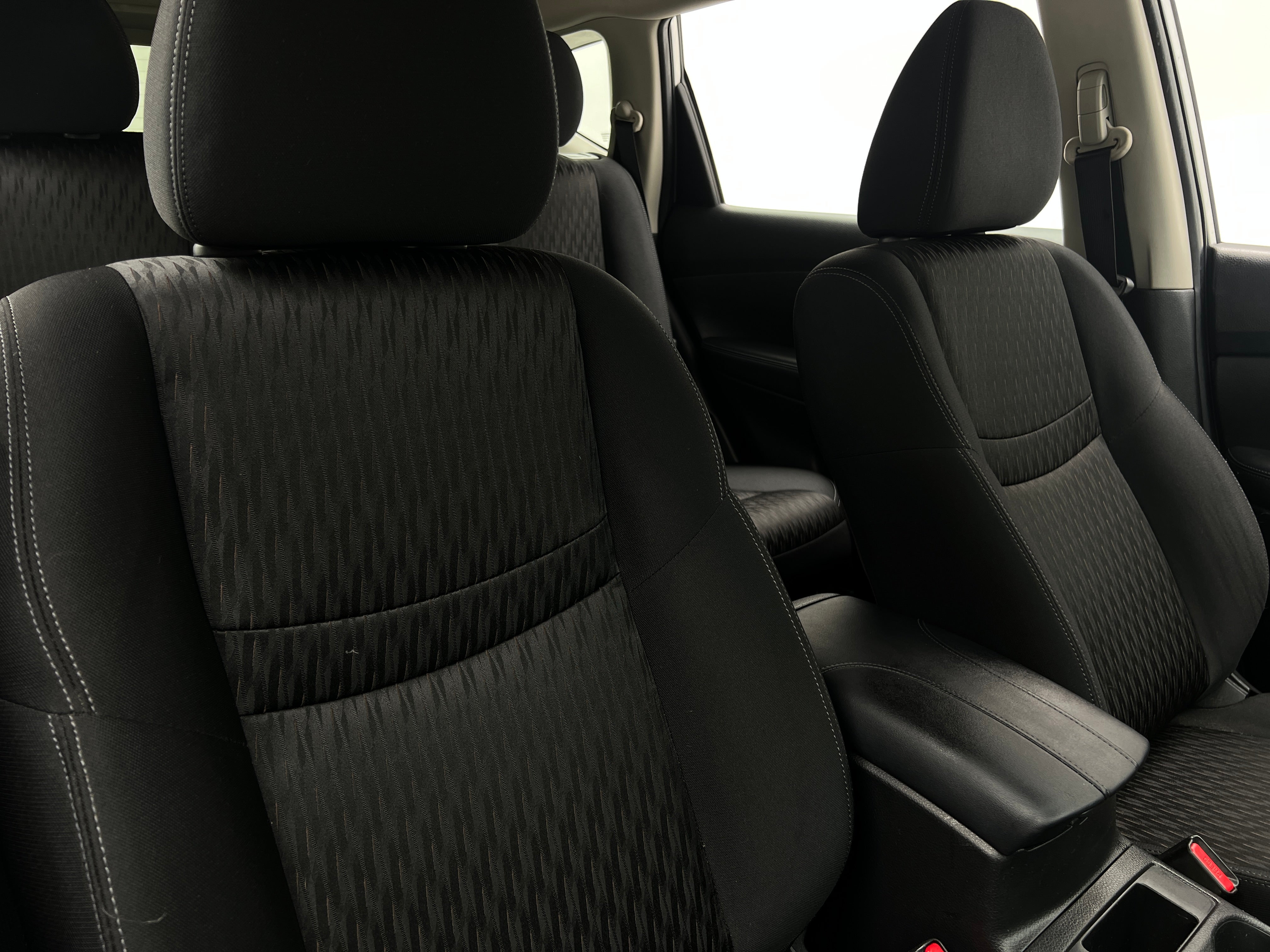 2017 Nissan Rogue S 2