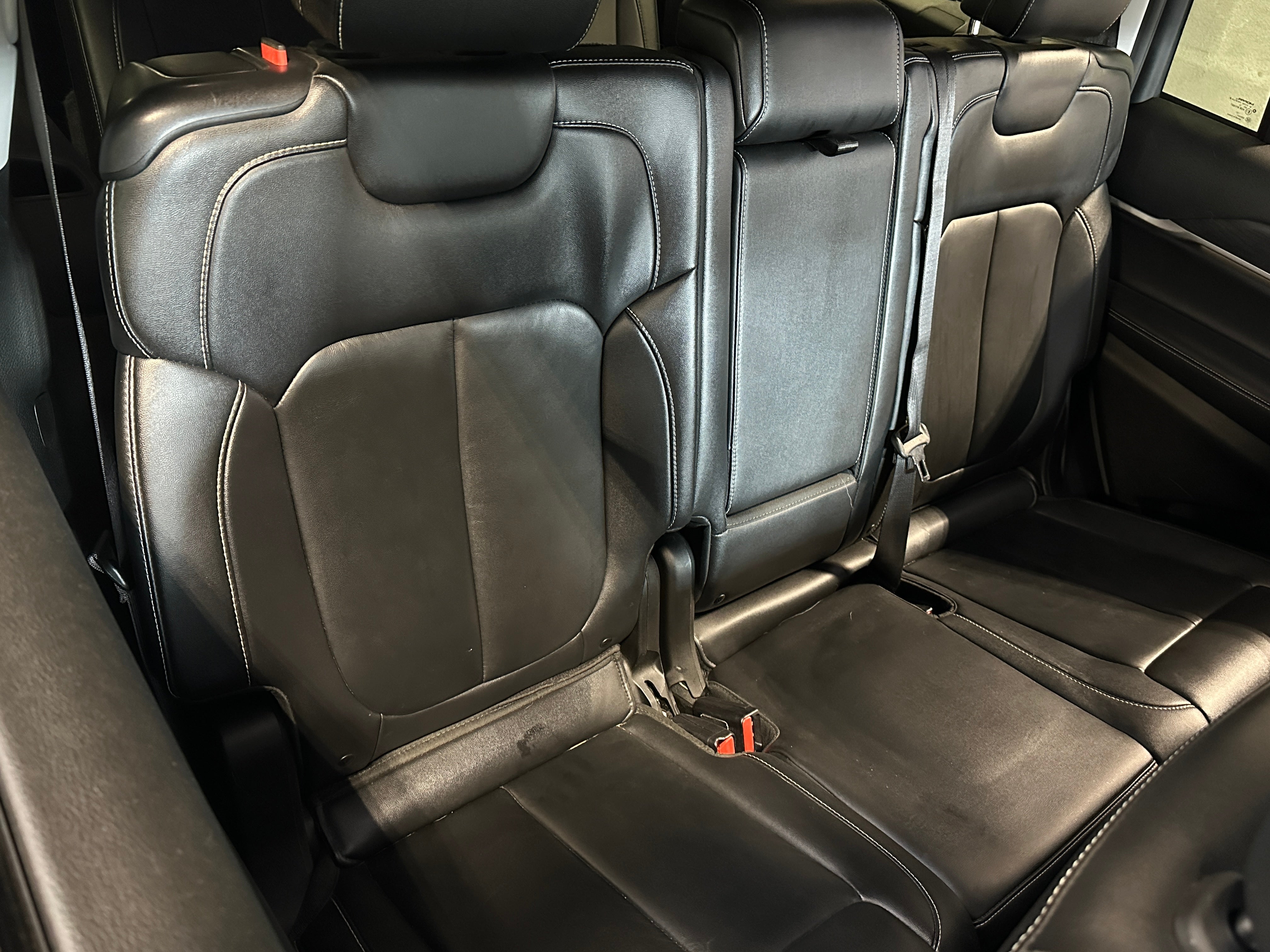 2022 Jeep Grand Cherokee L Limited Edition 5