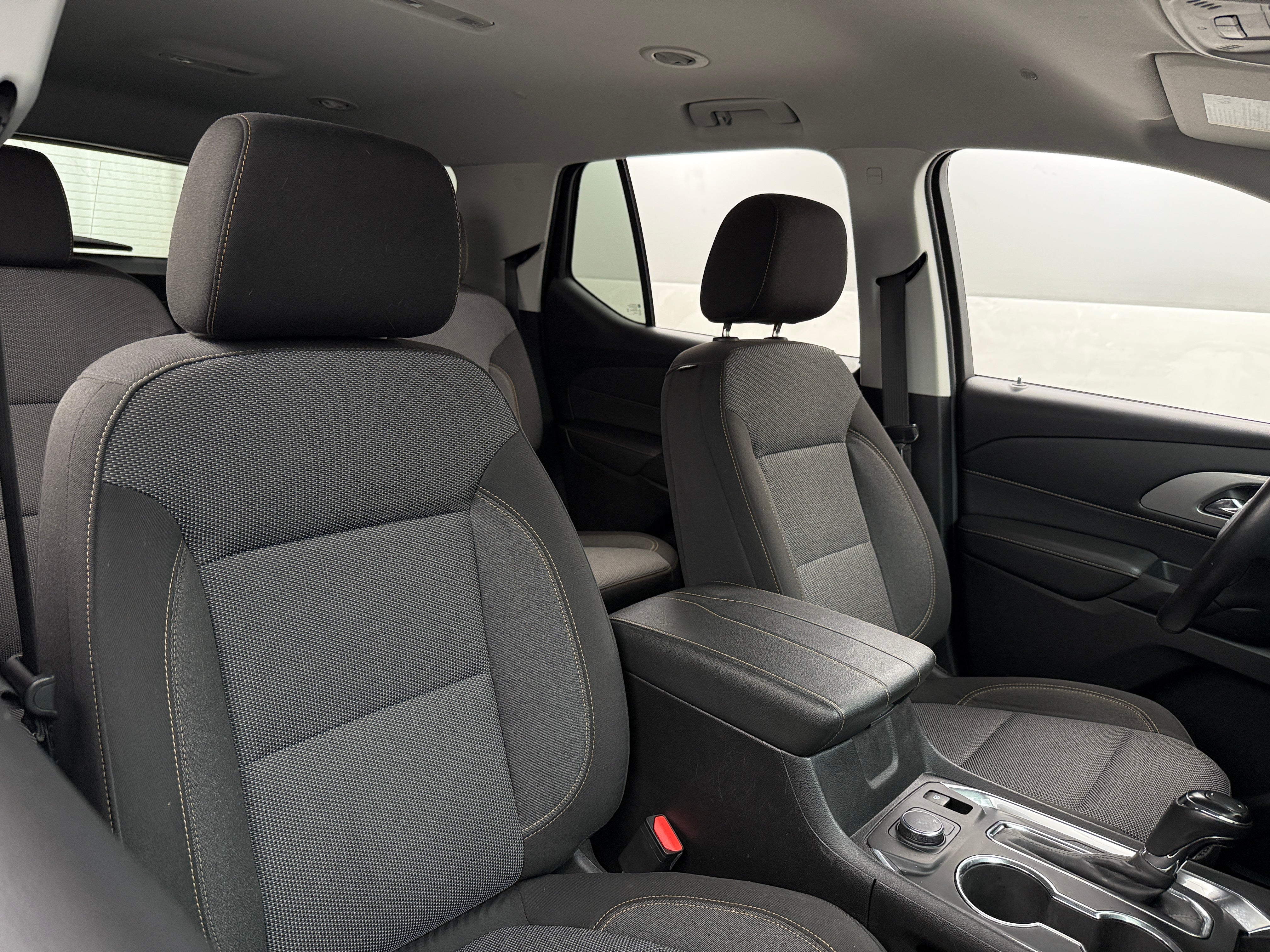 2020 Chevrolet Traverse LT 2