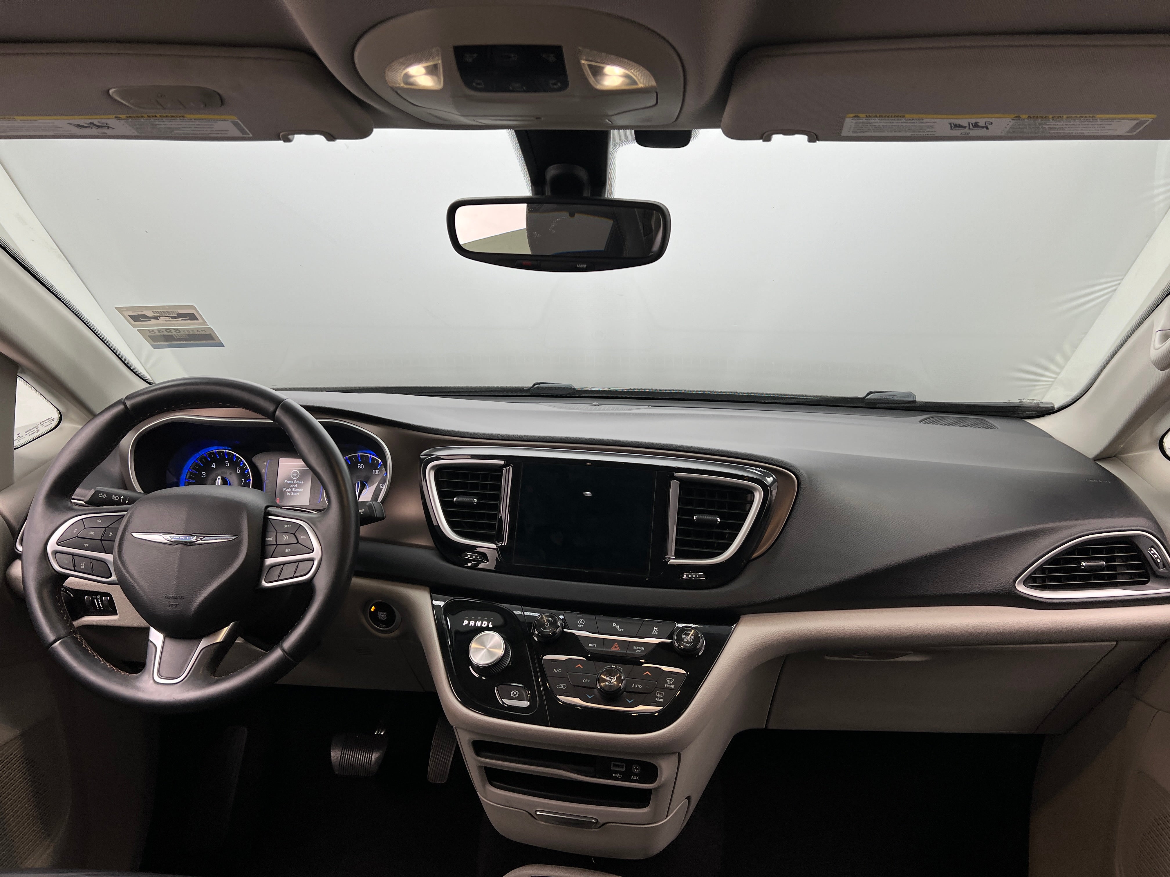 2018 Chrysler Pacifica Touring L 2