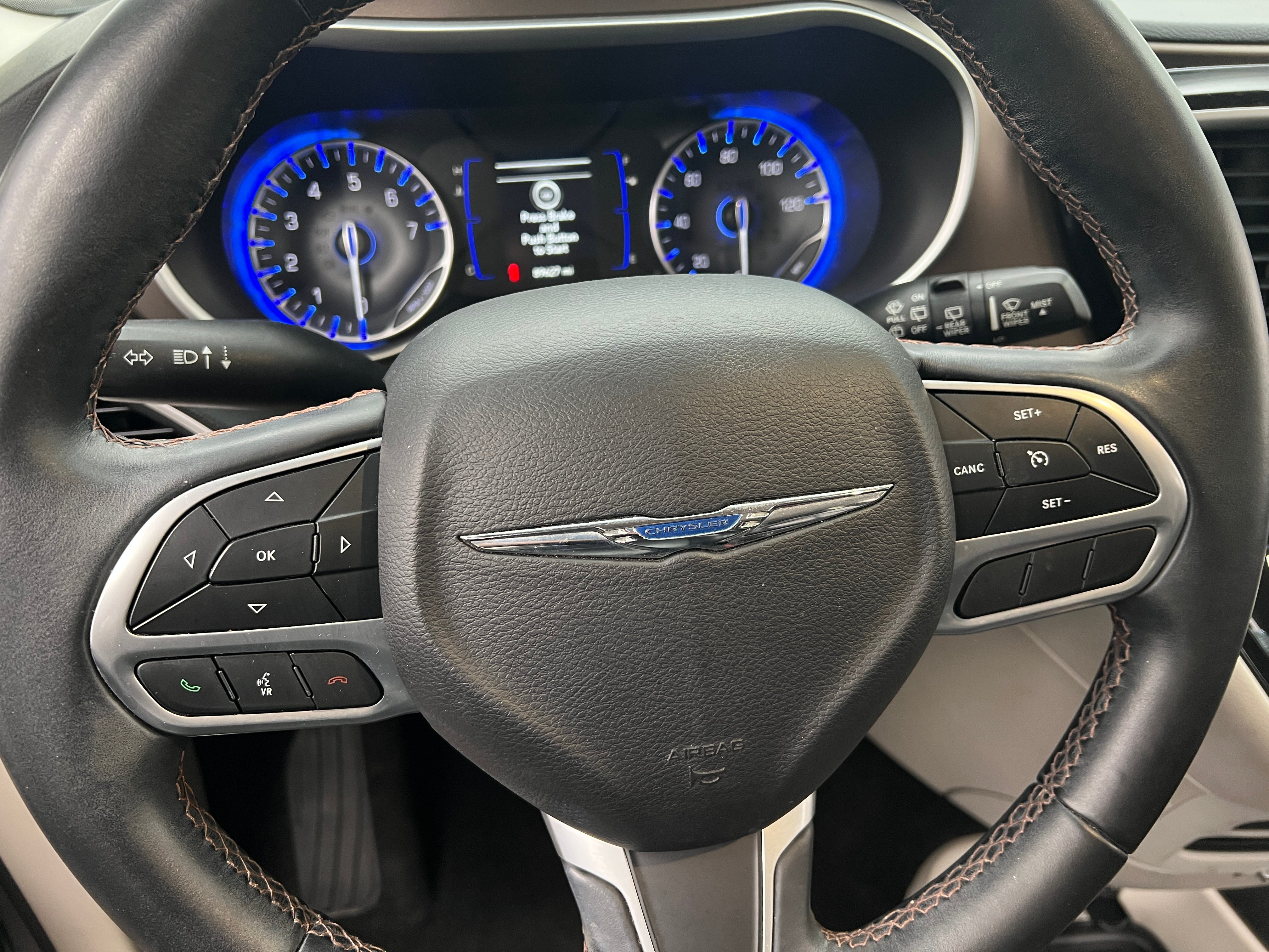 2018 Chrysler Pacifica Touring L 4