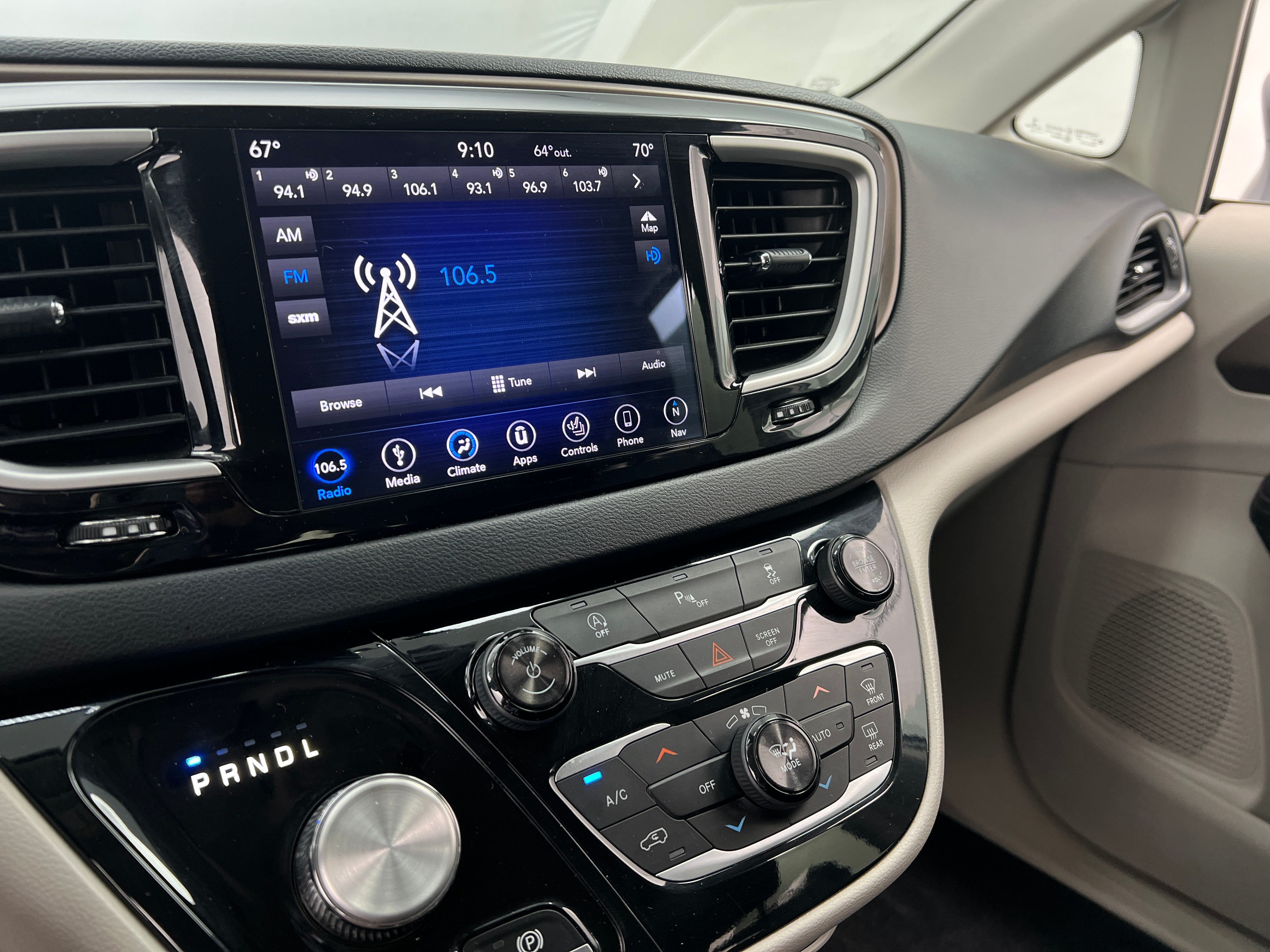 2018 Chrysler Pacifica Touring L 3