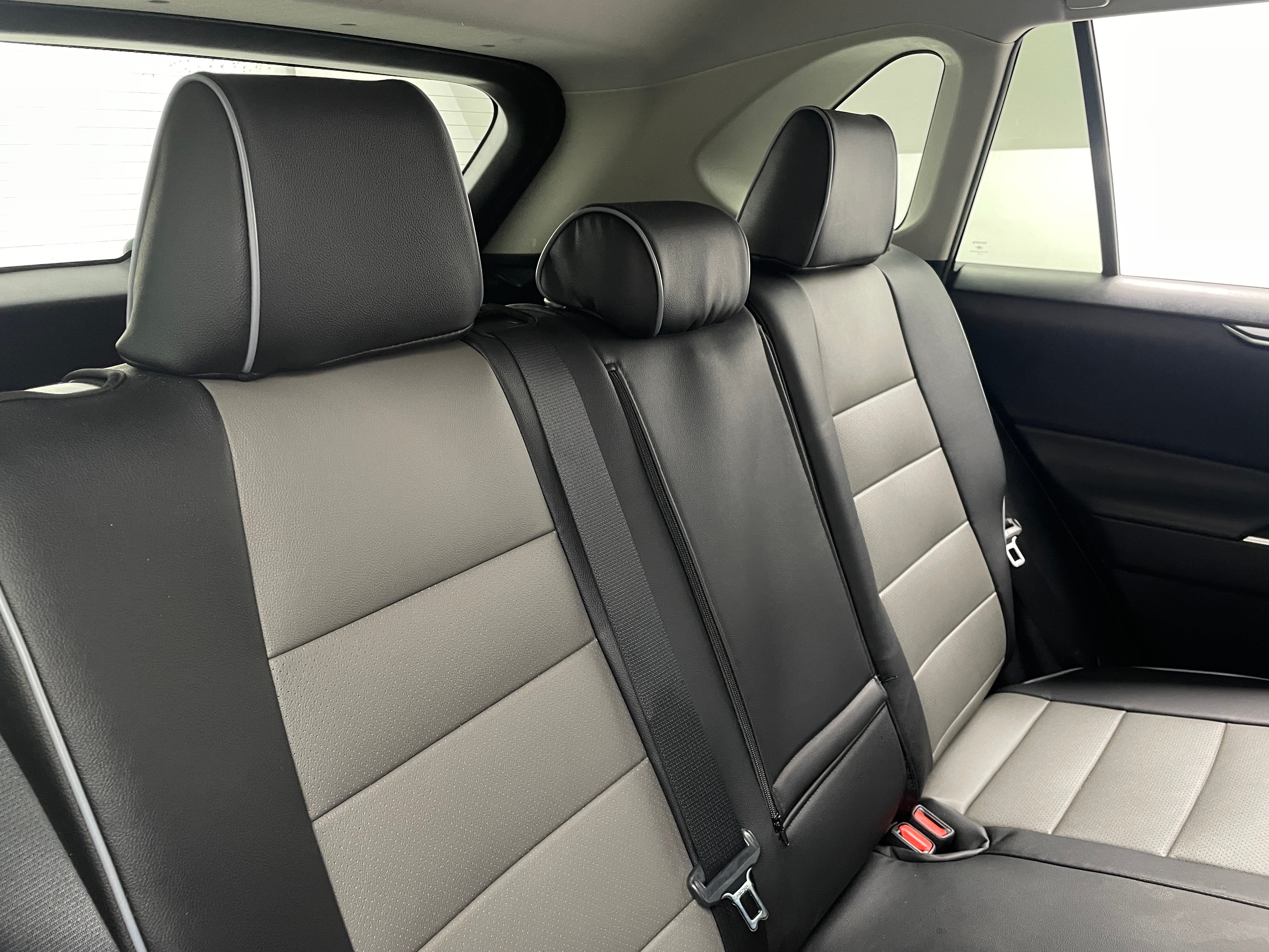 2021 Toyota RAV4 LE 5