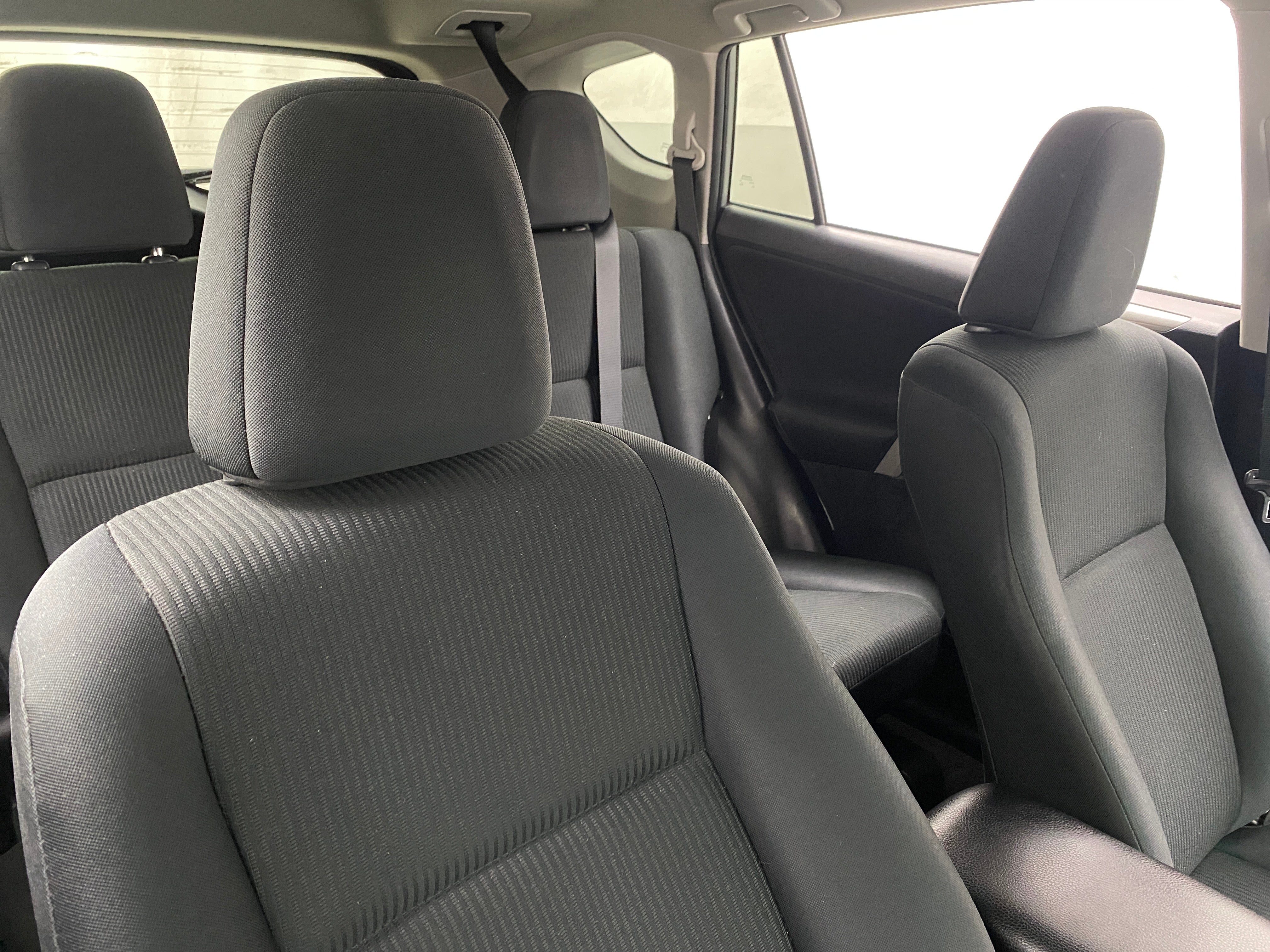 2017 Toyota RAV4 LE 2