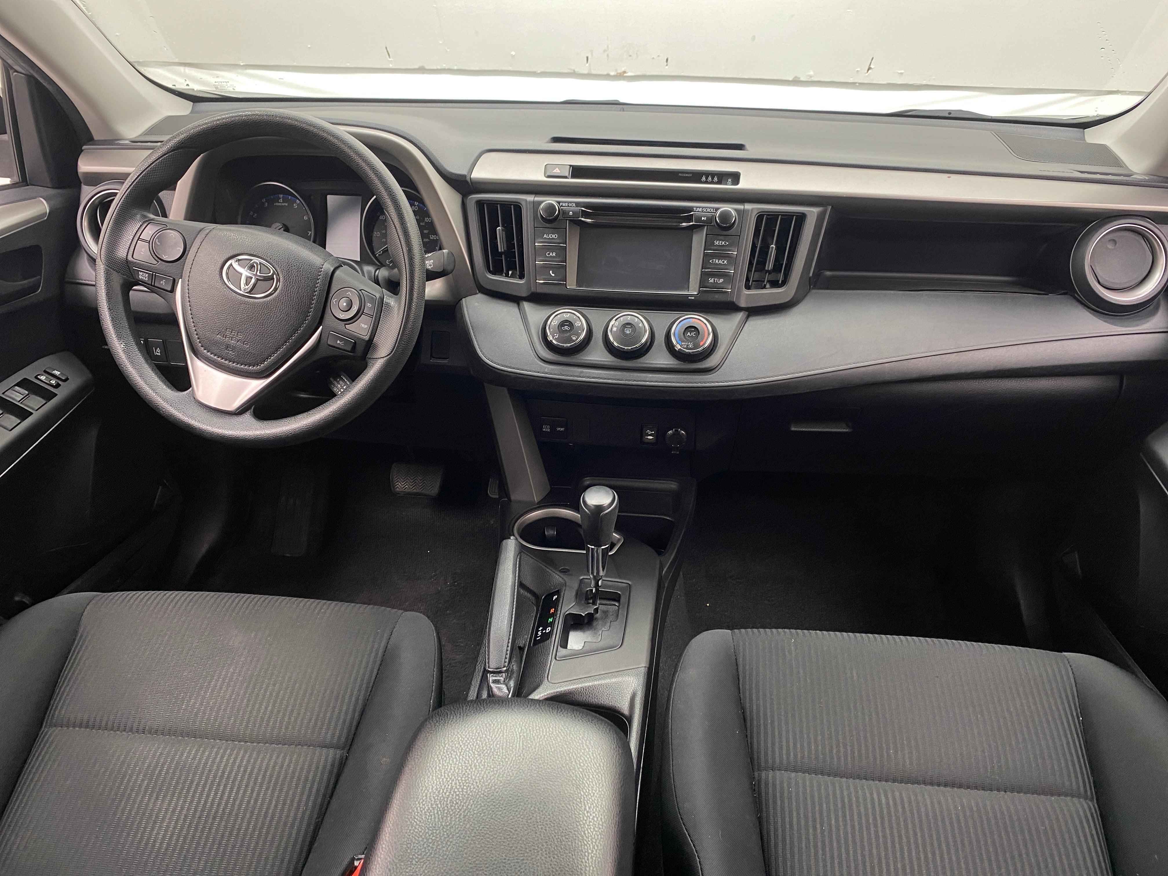 2017 Toyota RAV4 LE 3