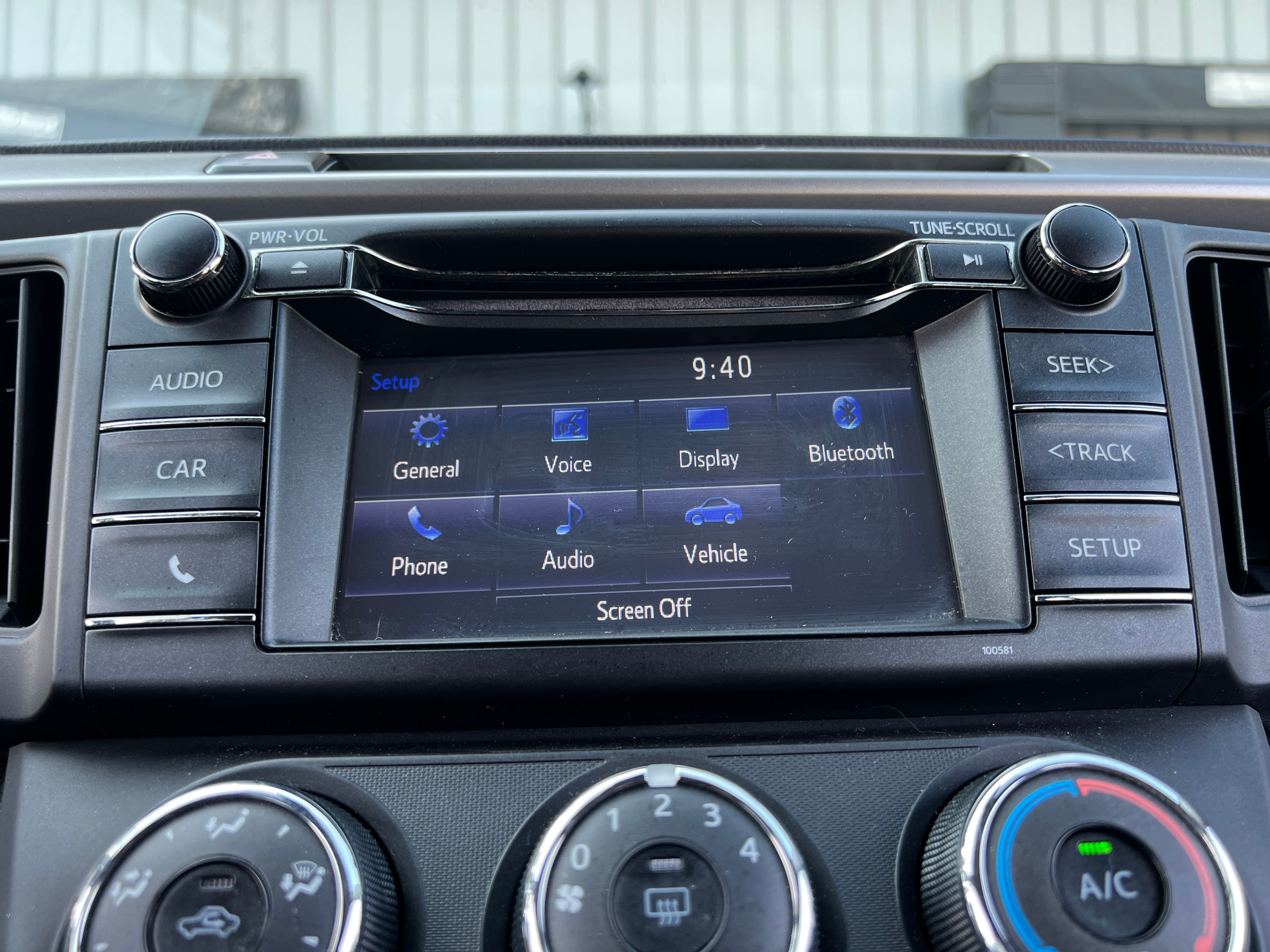 2017 Toyota RAV4 LE 4