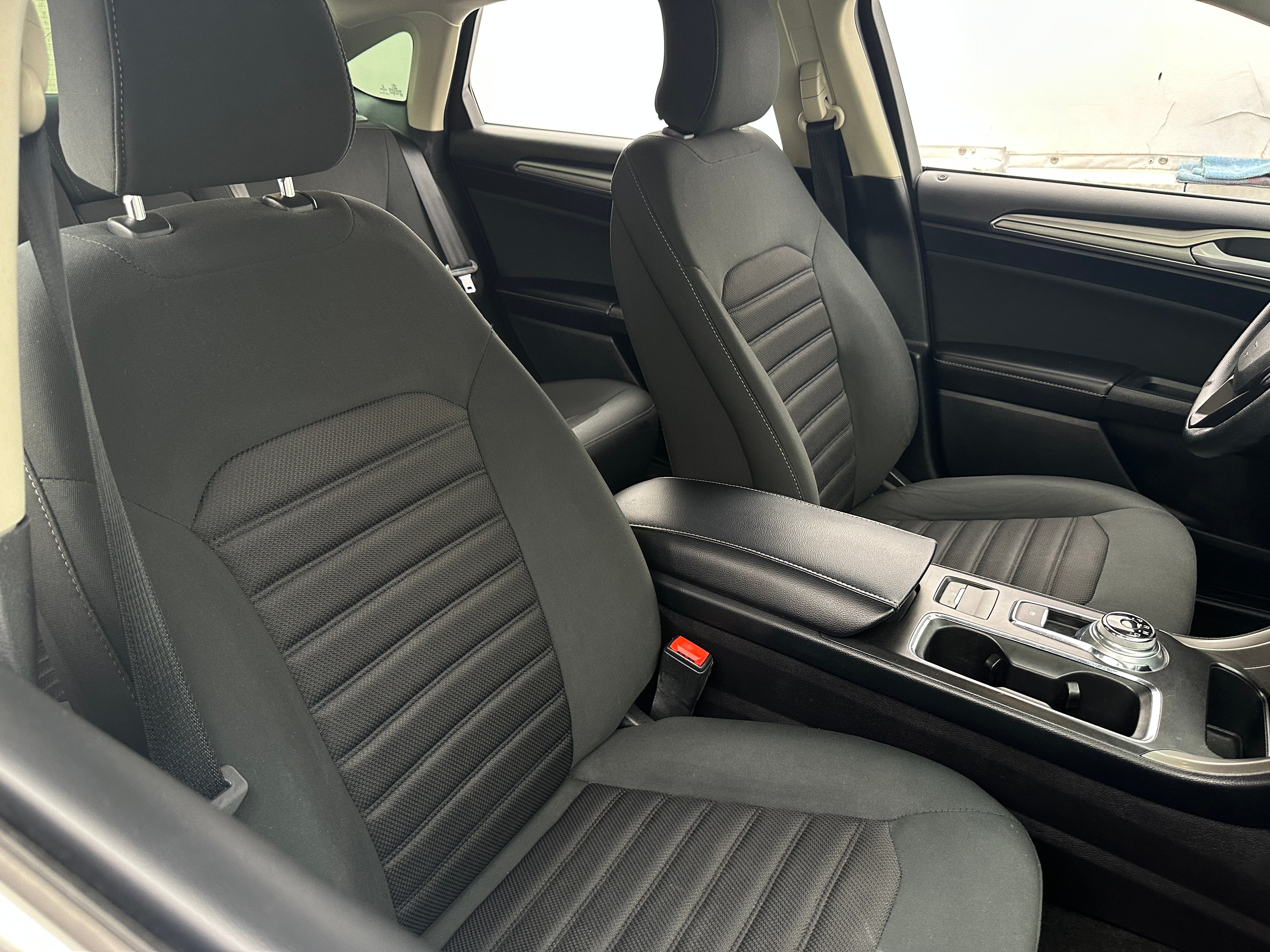 2019 Ford Fusion SE 2