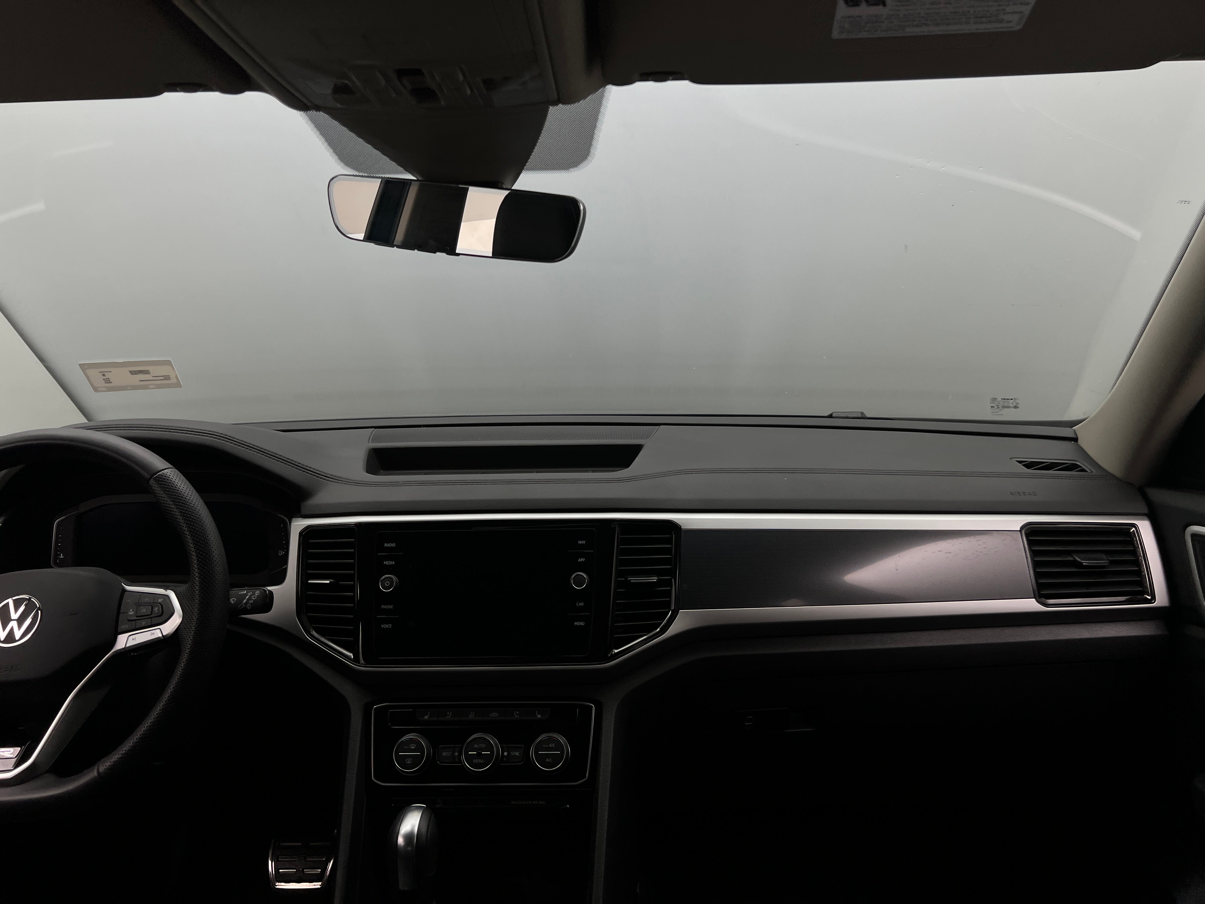 2023 Volkswagen Atlas SEL 2