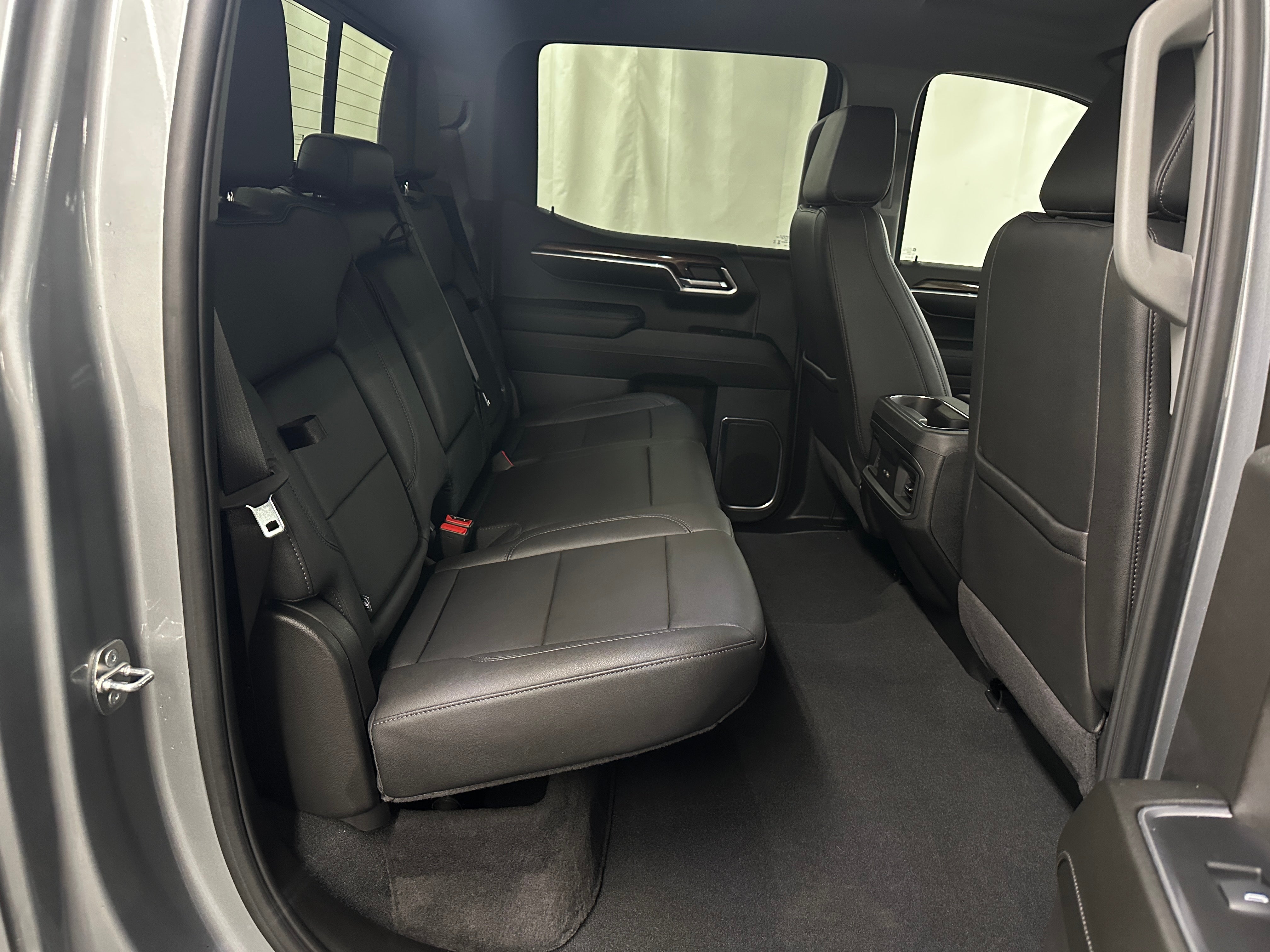 2024 Chevrolet Silverado 1500 RST 6