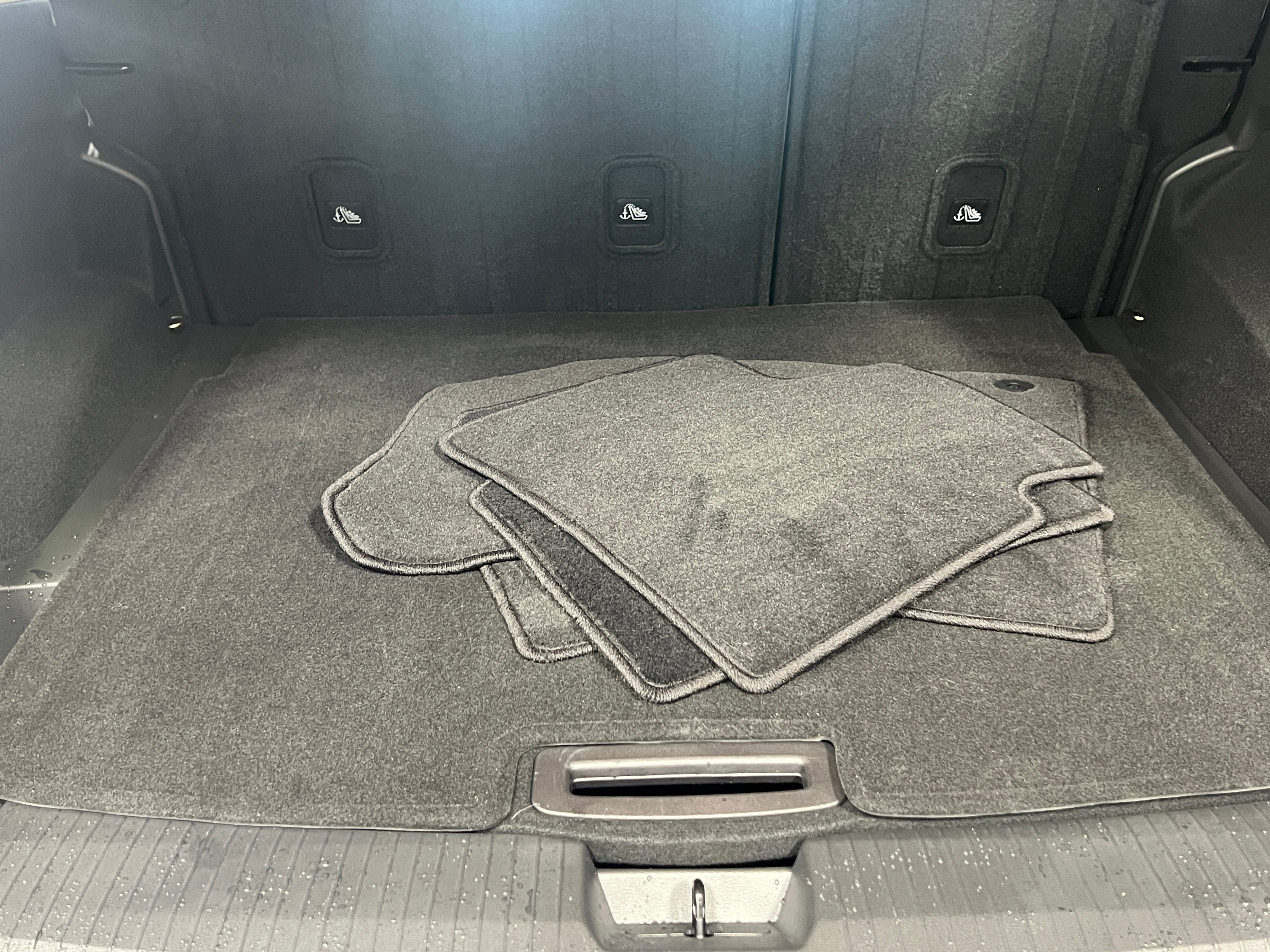 2023 Nissan Rogue SV 7