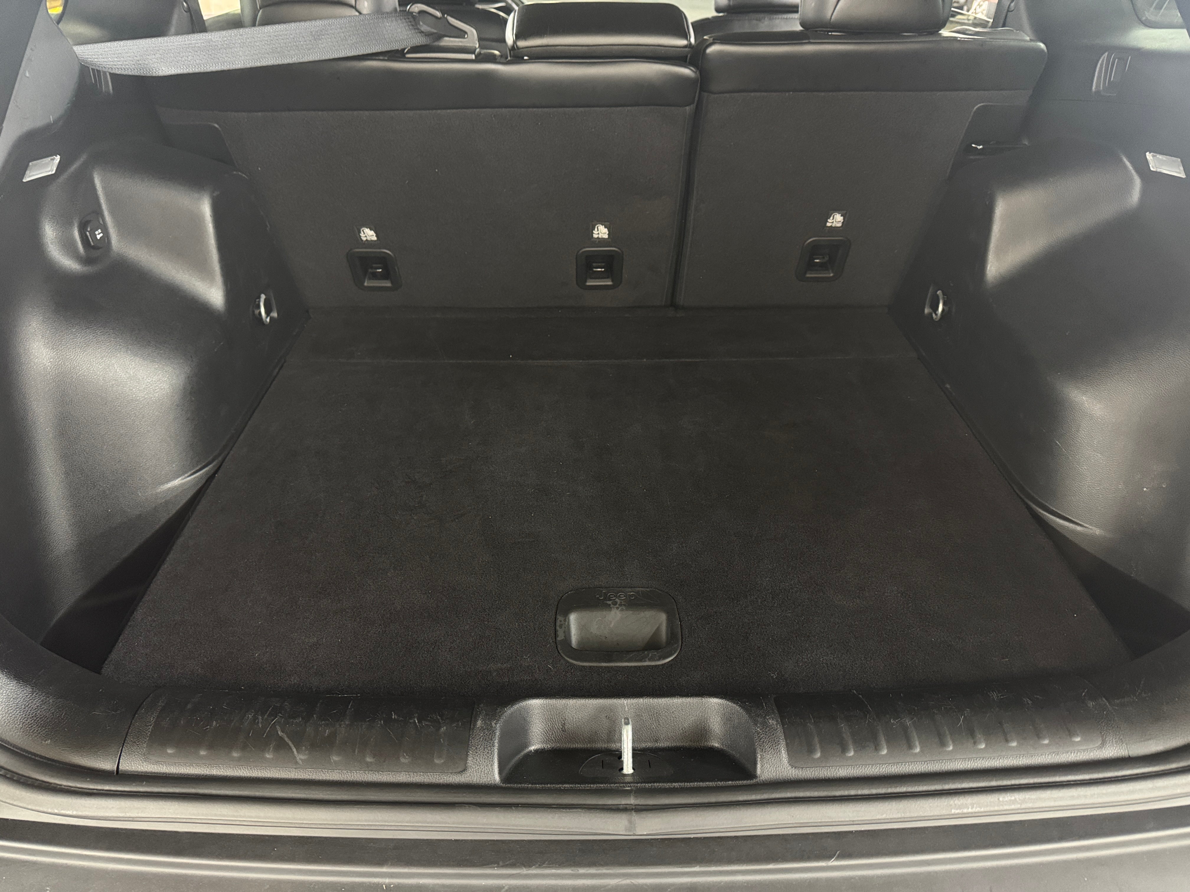 2021 Jeep Cherokee Latitude 6
