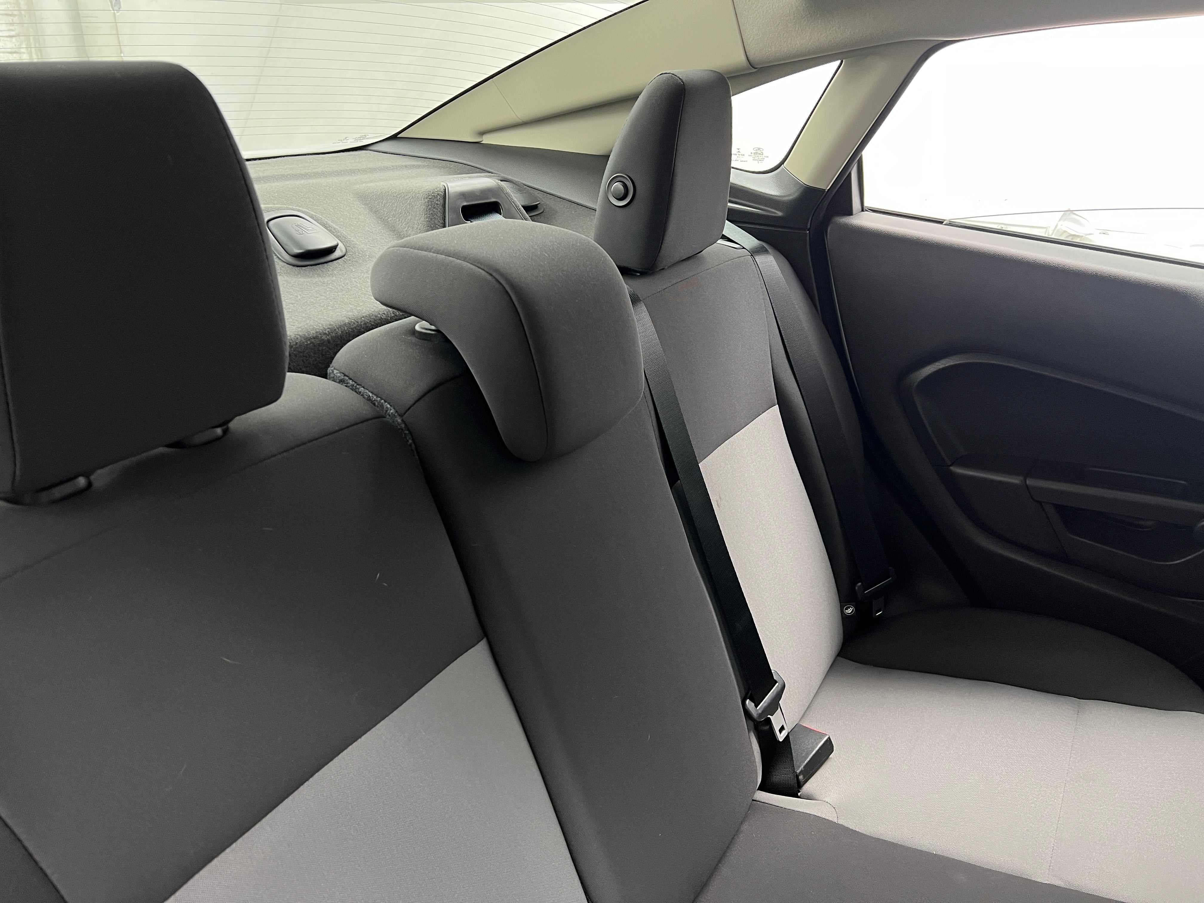 2019 Ford Fiesta S 6