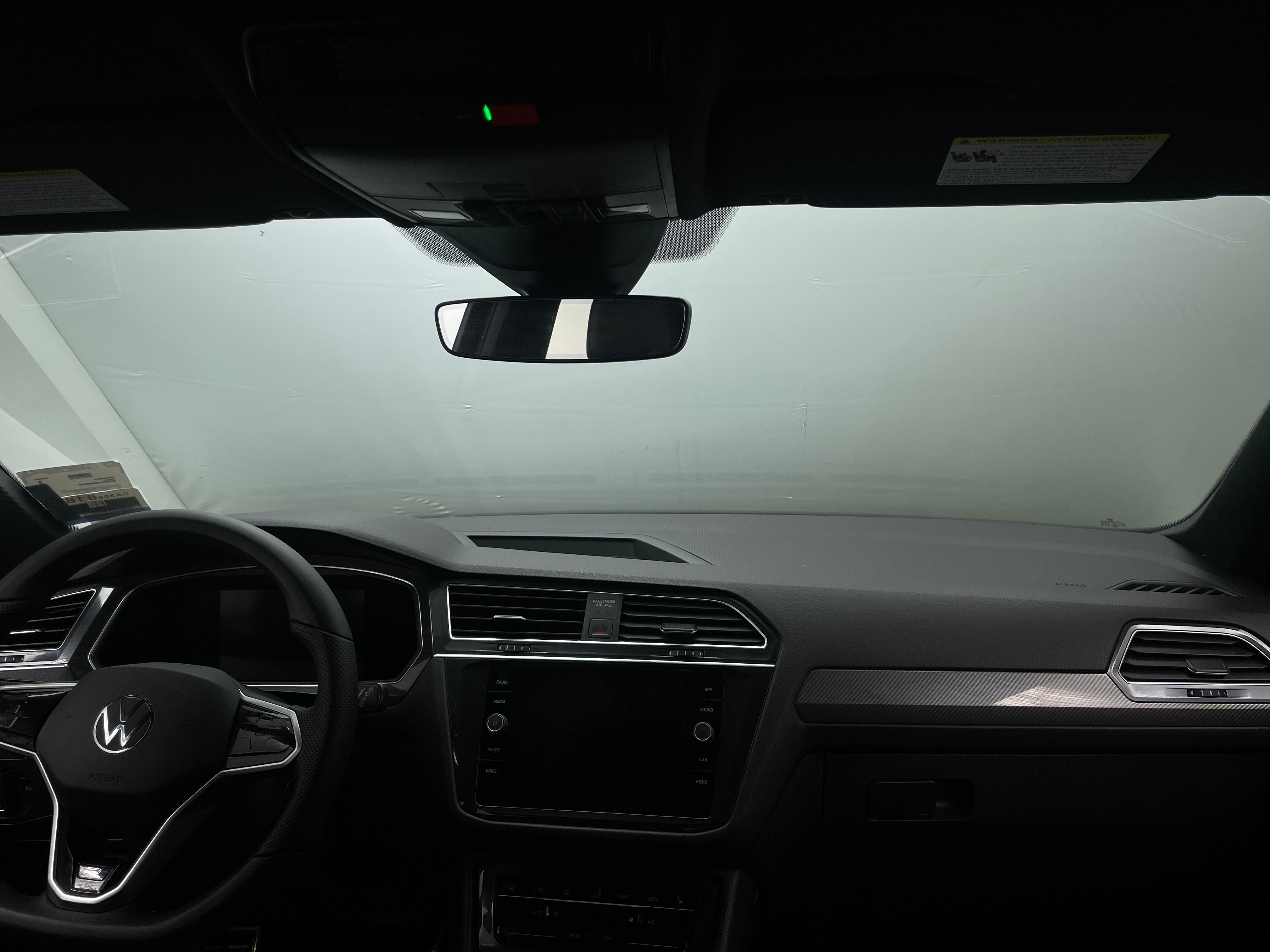 2022 Volkswagen Tiguan SE R-Line Black 2