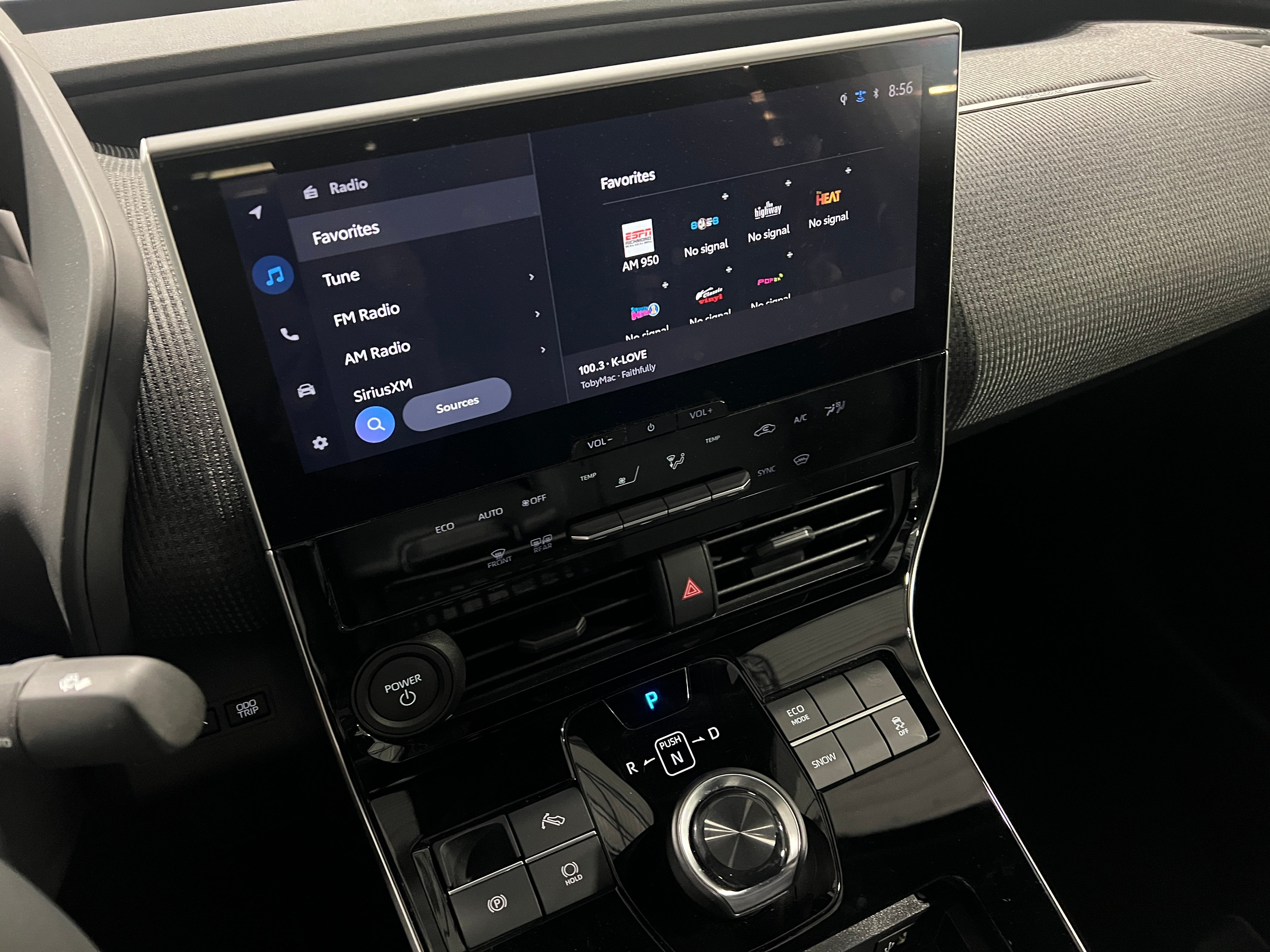 2024 Toyota bZ4X XLE 3