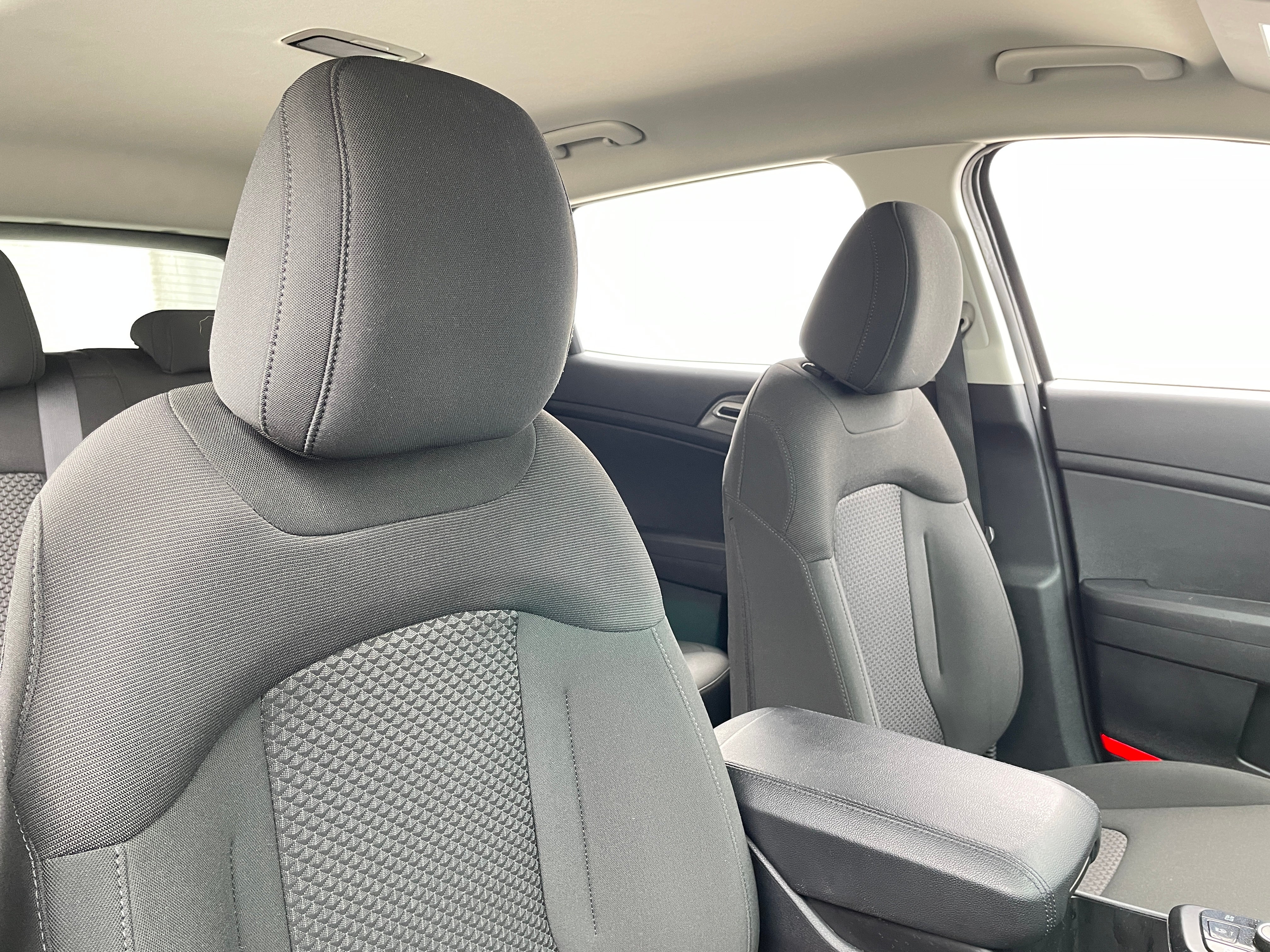 2024 Kia Sportage LX 2