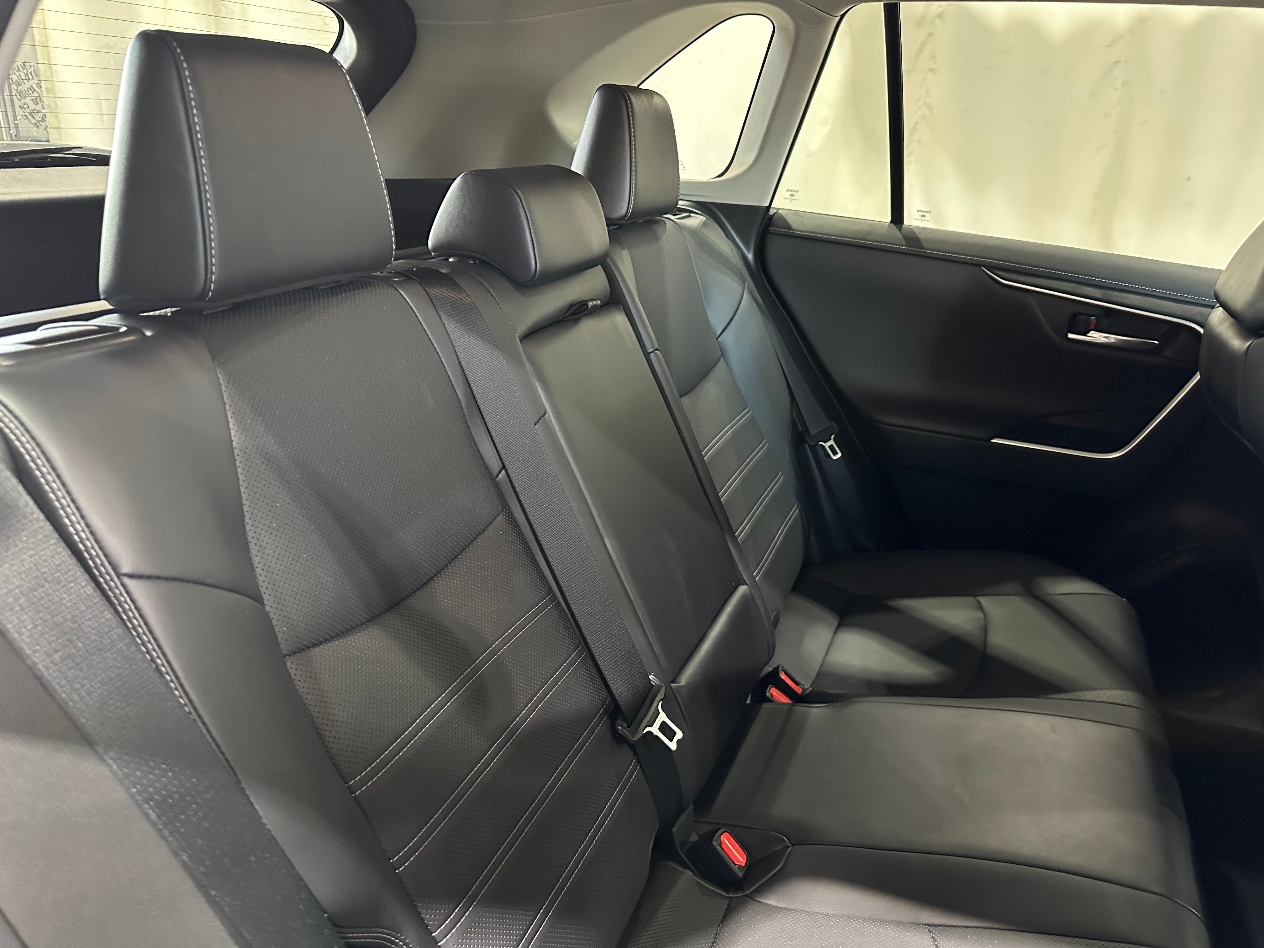 2023 Toyota RAV4 Limited 5