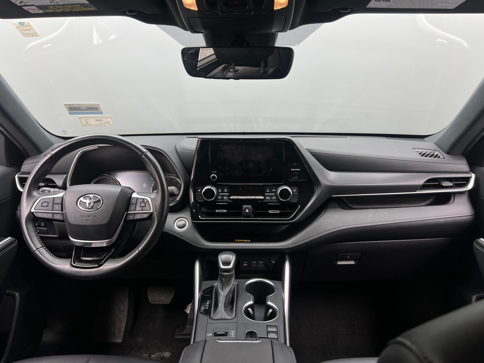 Thumbnail: 2024 Toyota Highlander - 2