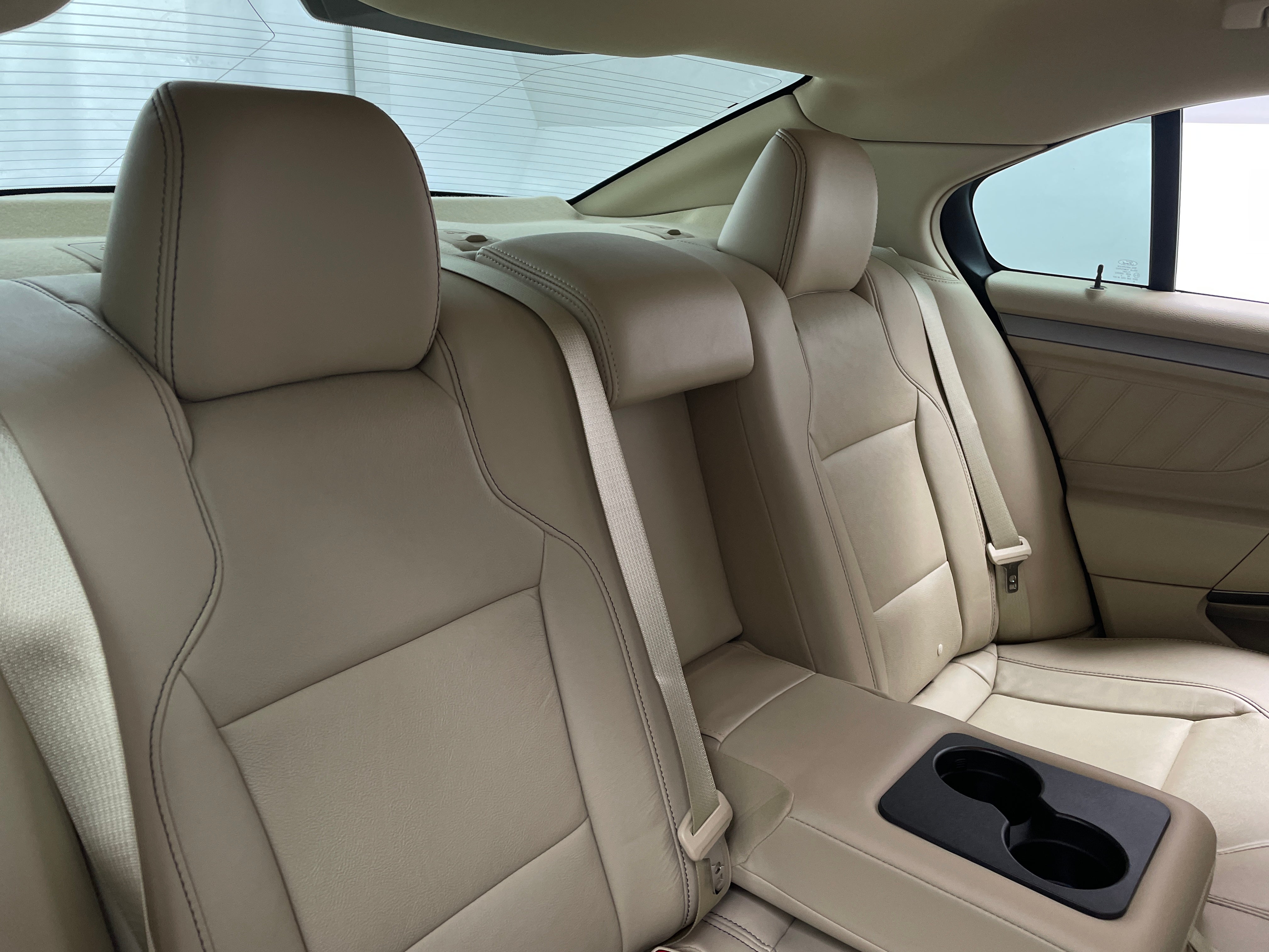 2014 Ford Taurus SEL 5
