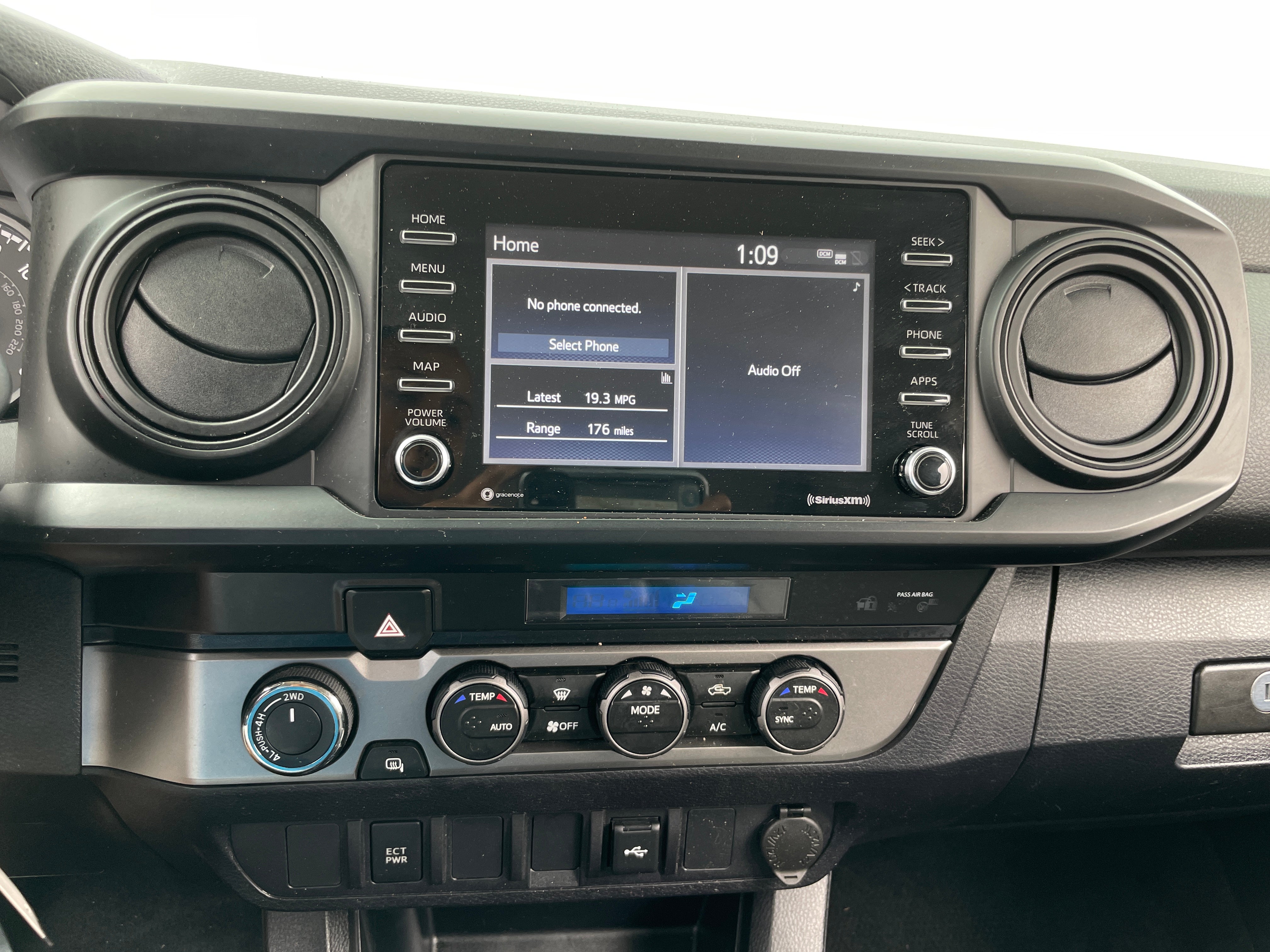 2022 Toyota Tacoma SR5 4