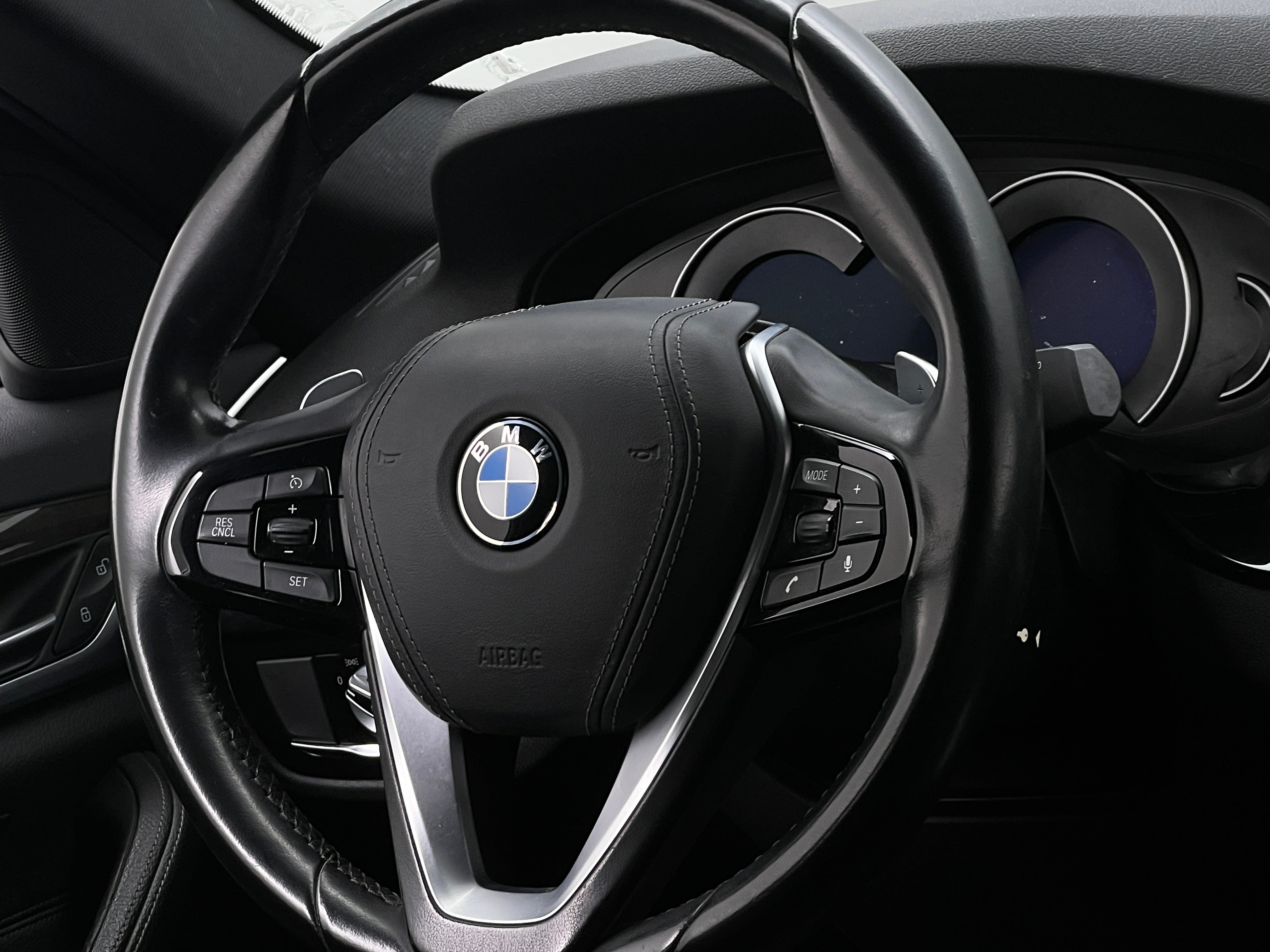 2019 BMW 5 Series 530i 4