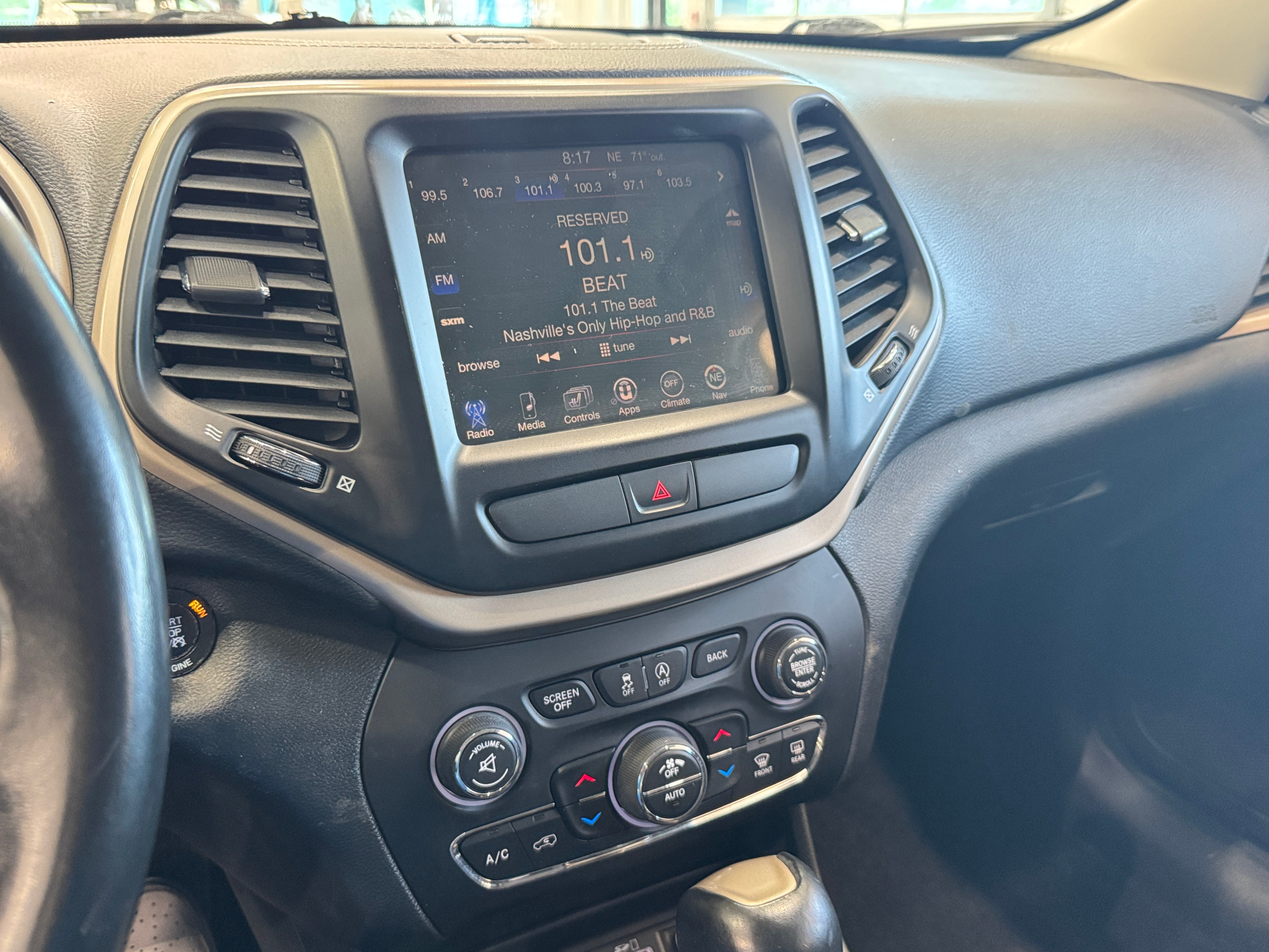 2015 Jeep Cherokee Limited Edition 3