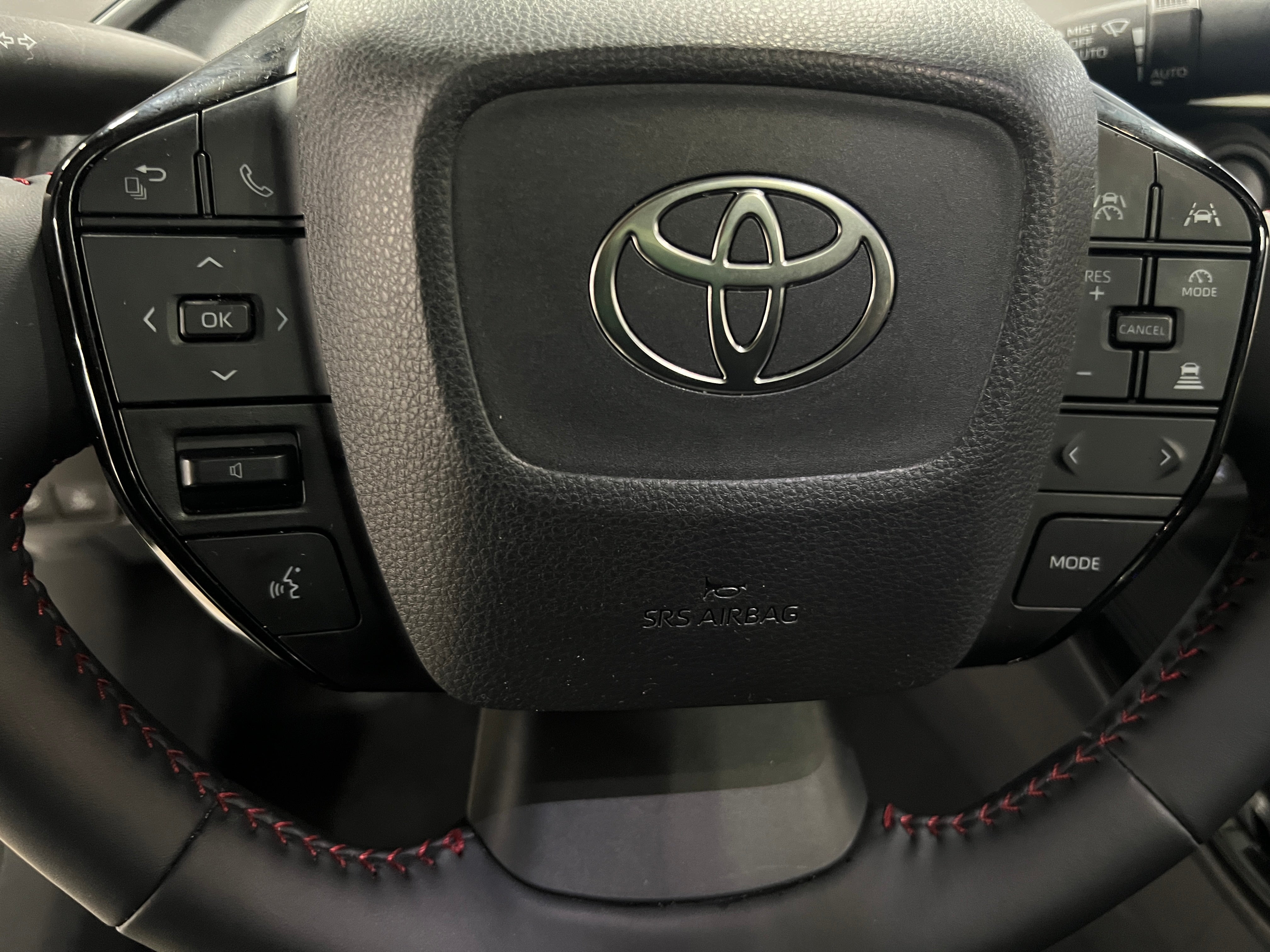2024 Toyota Prius Prime Premium 4