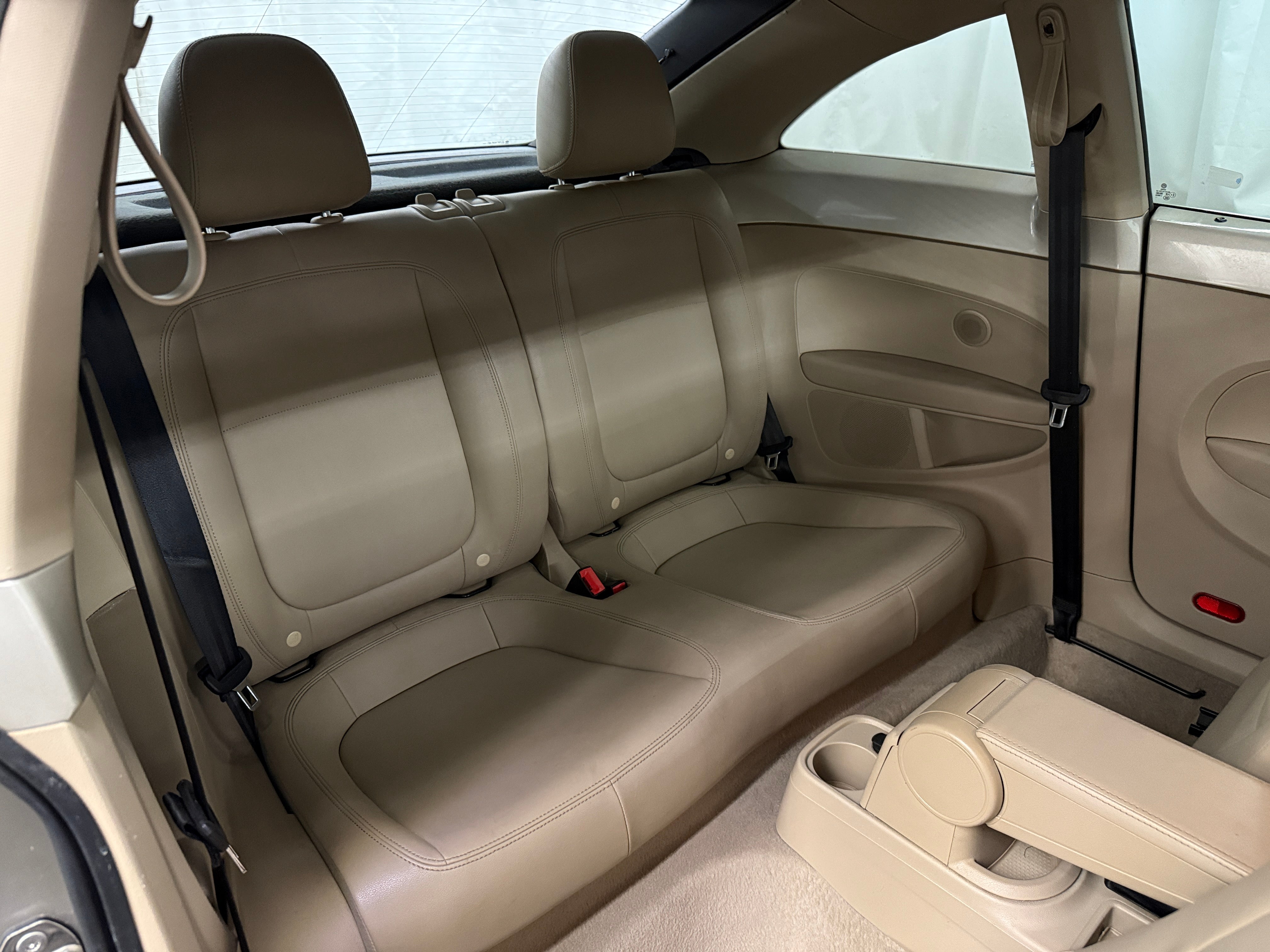 2014 Volkswagen Beetle  5