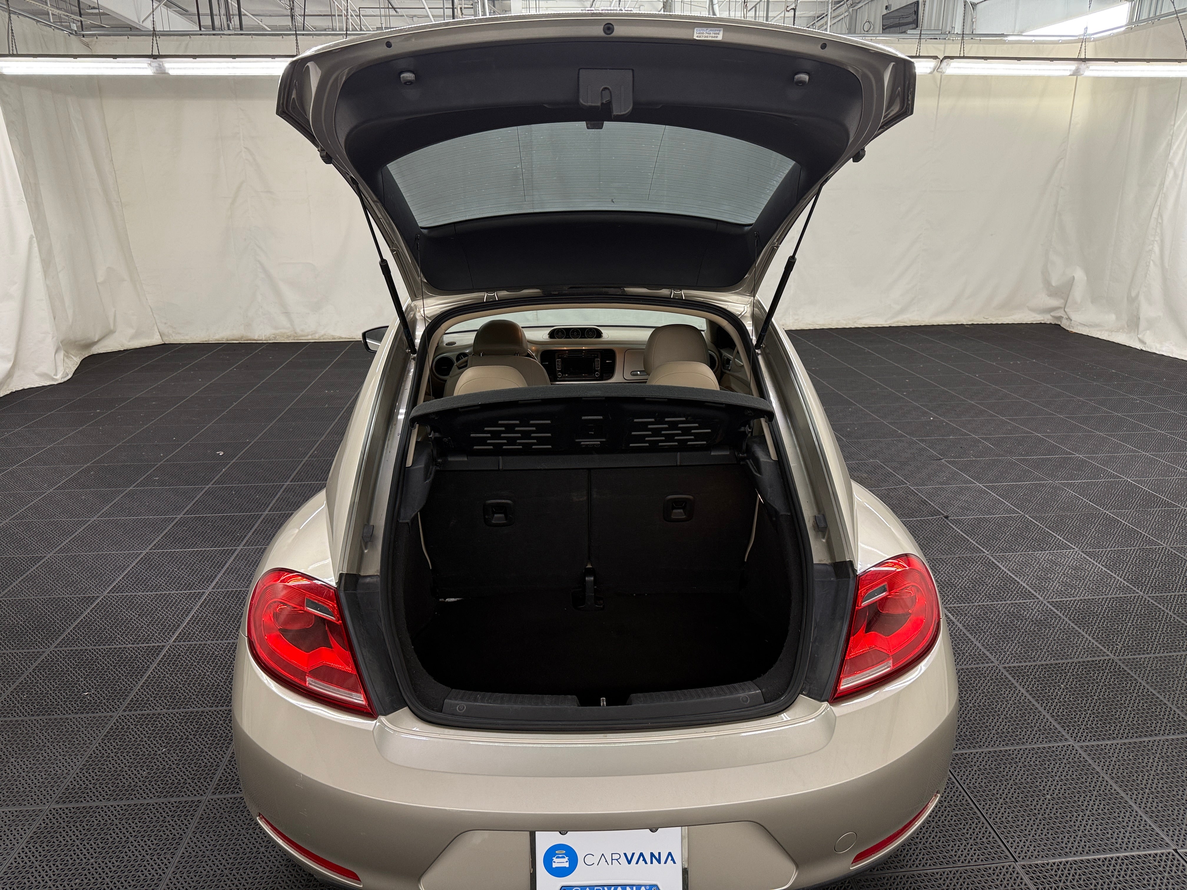 2014 Volkswagen Beetle  6