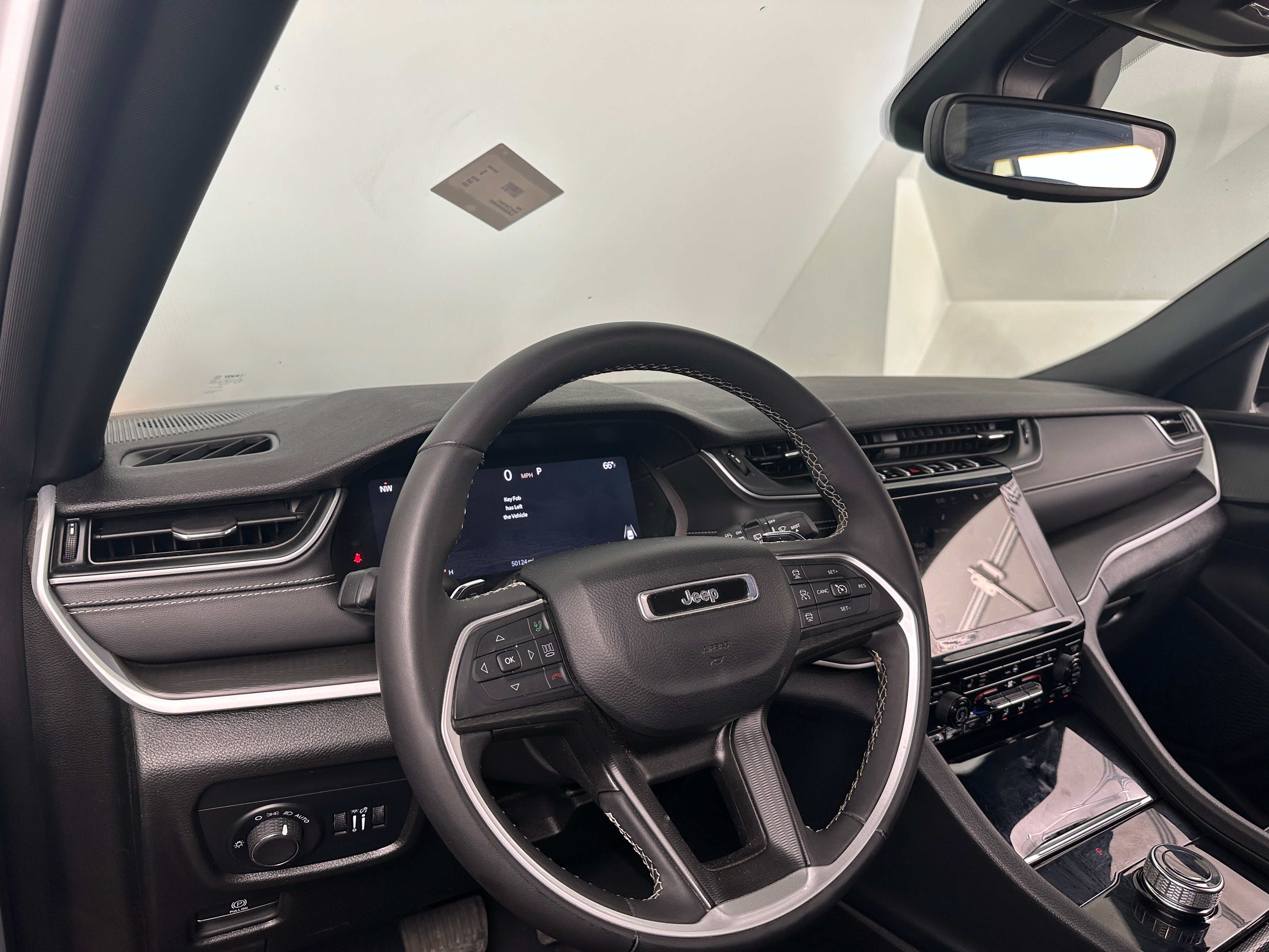 2024 Jeep Grand Cherokee L Altitude 2