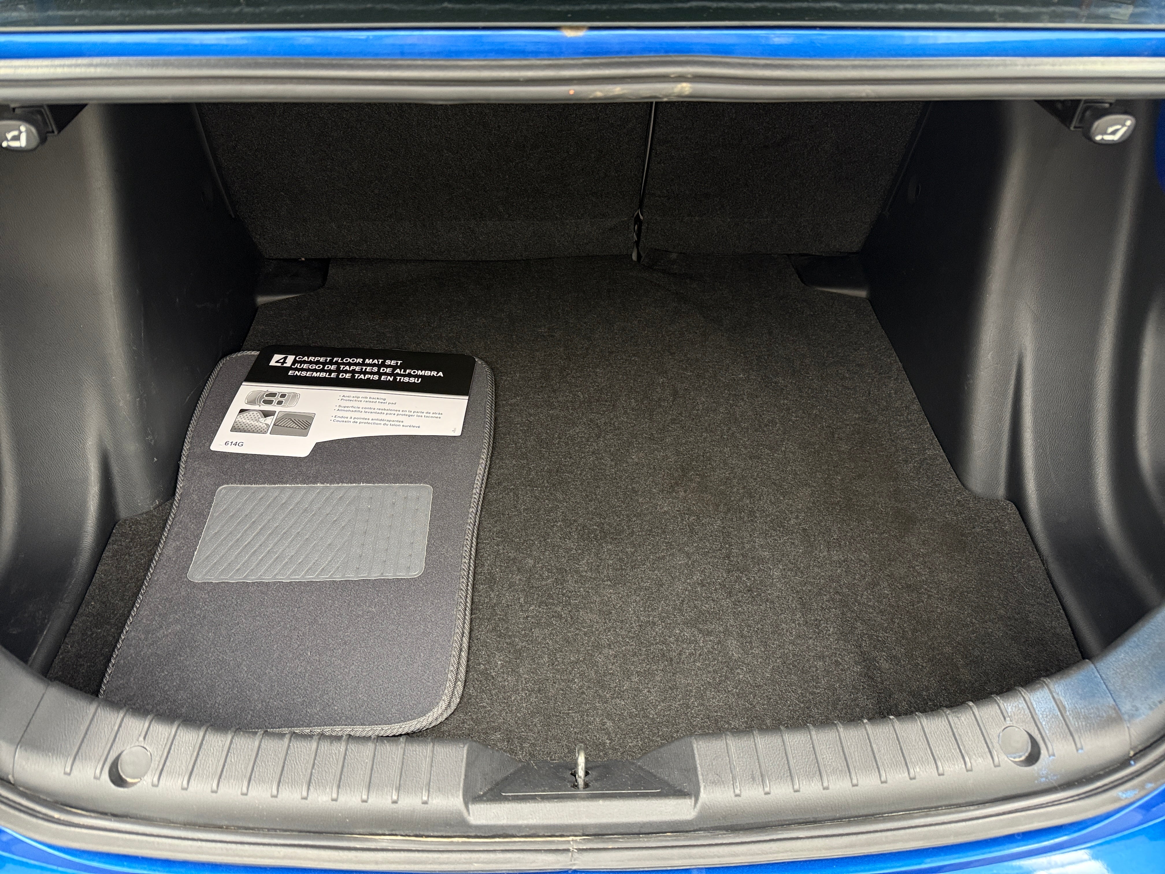 2019 Toyota Yaris L 7