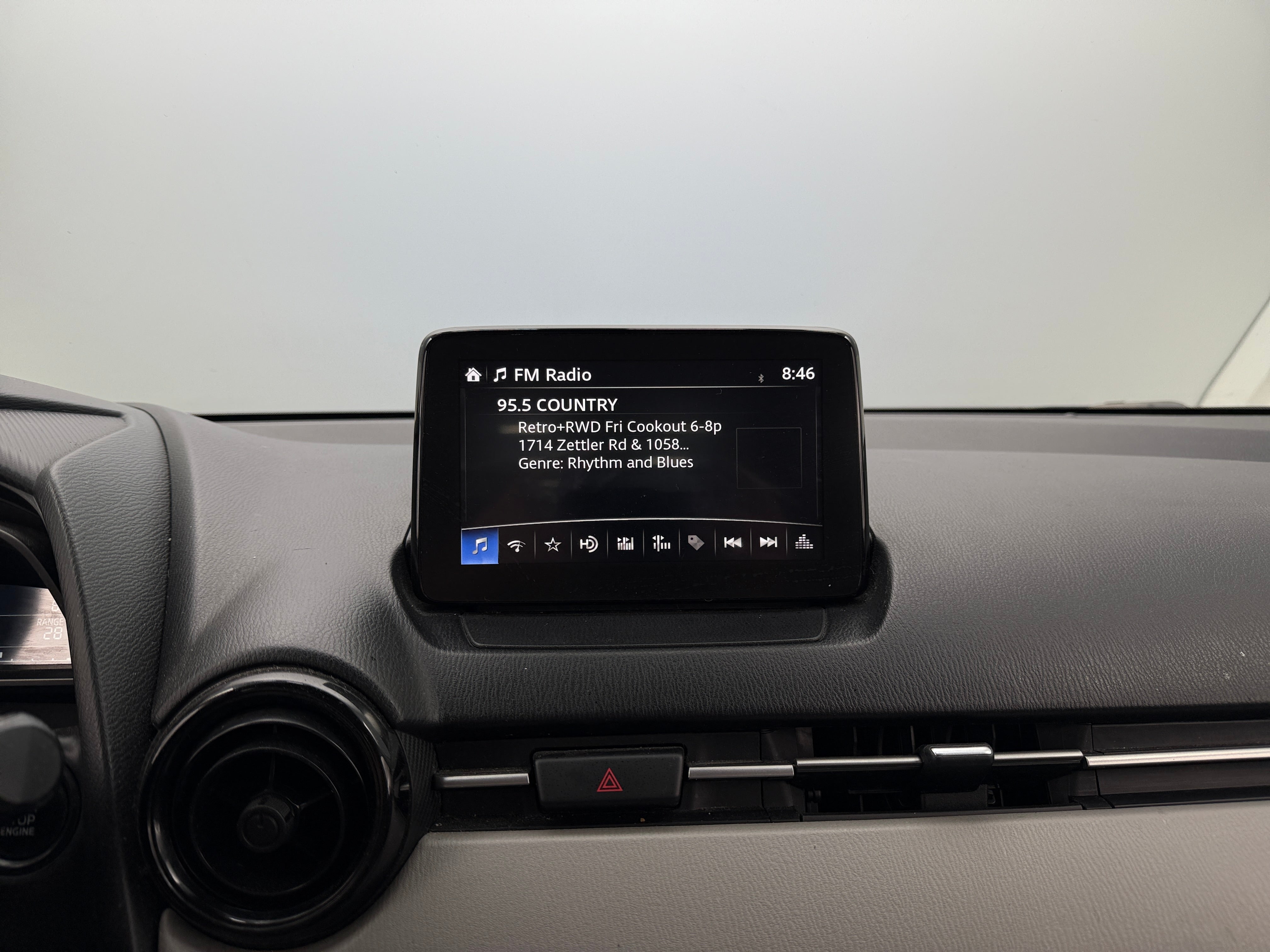 2019 Toyota Yaris L 4