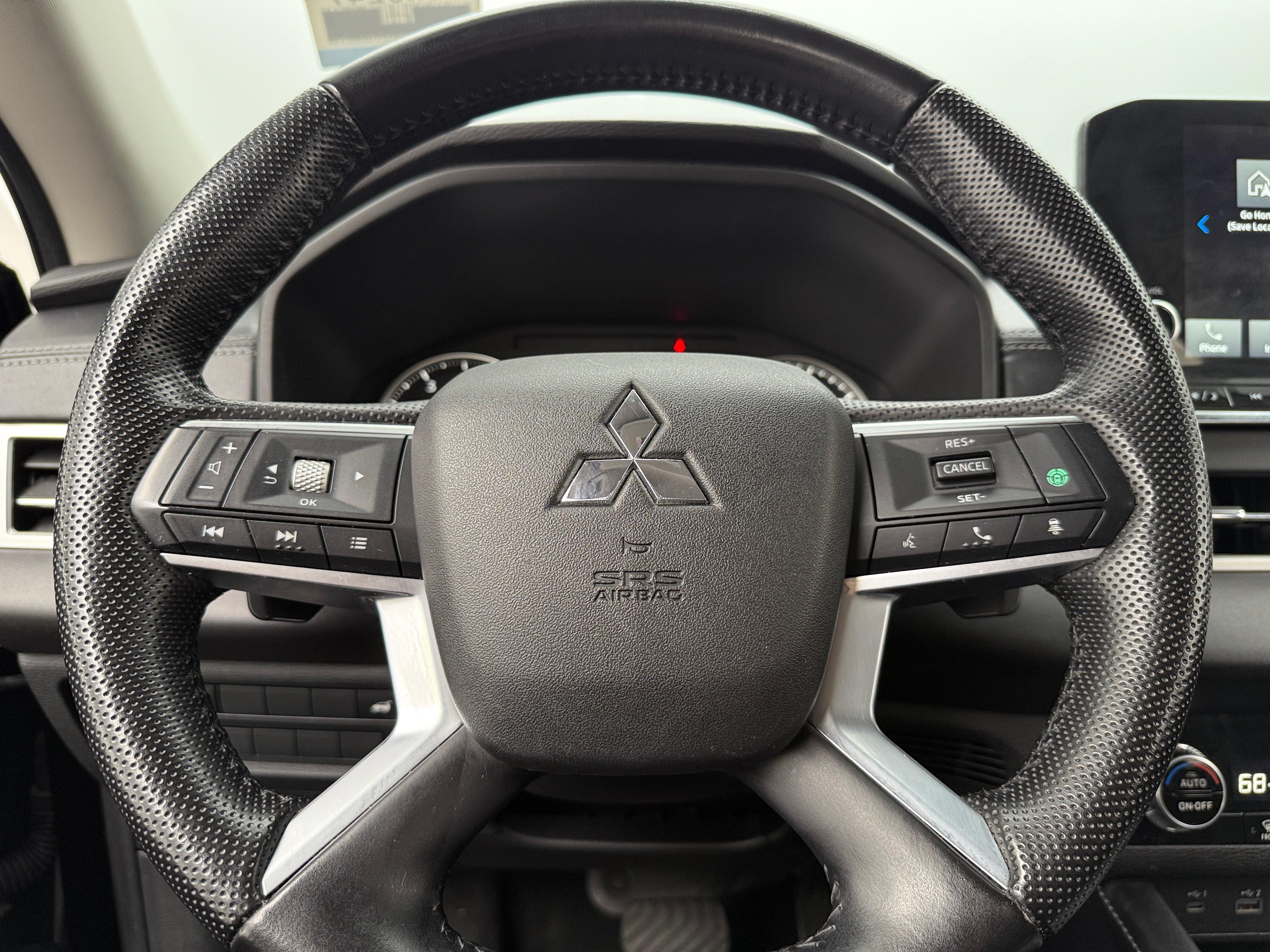 2022 Mitsubishi Outlander SE 4