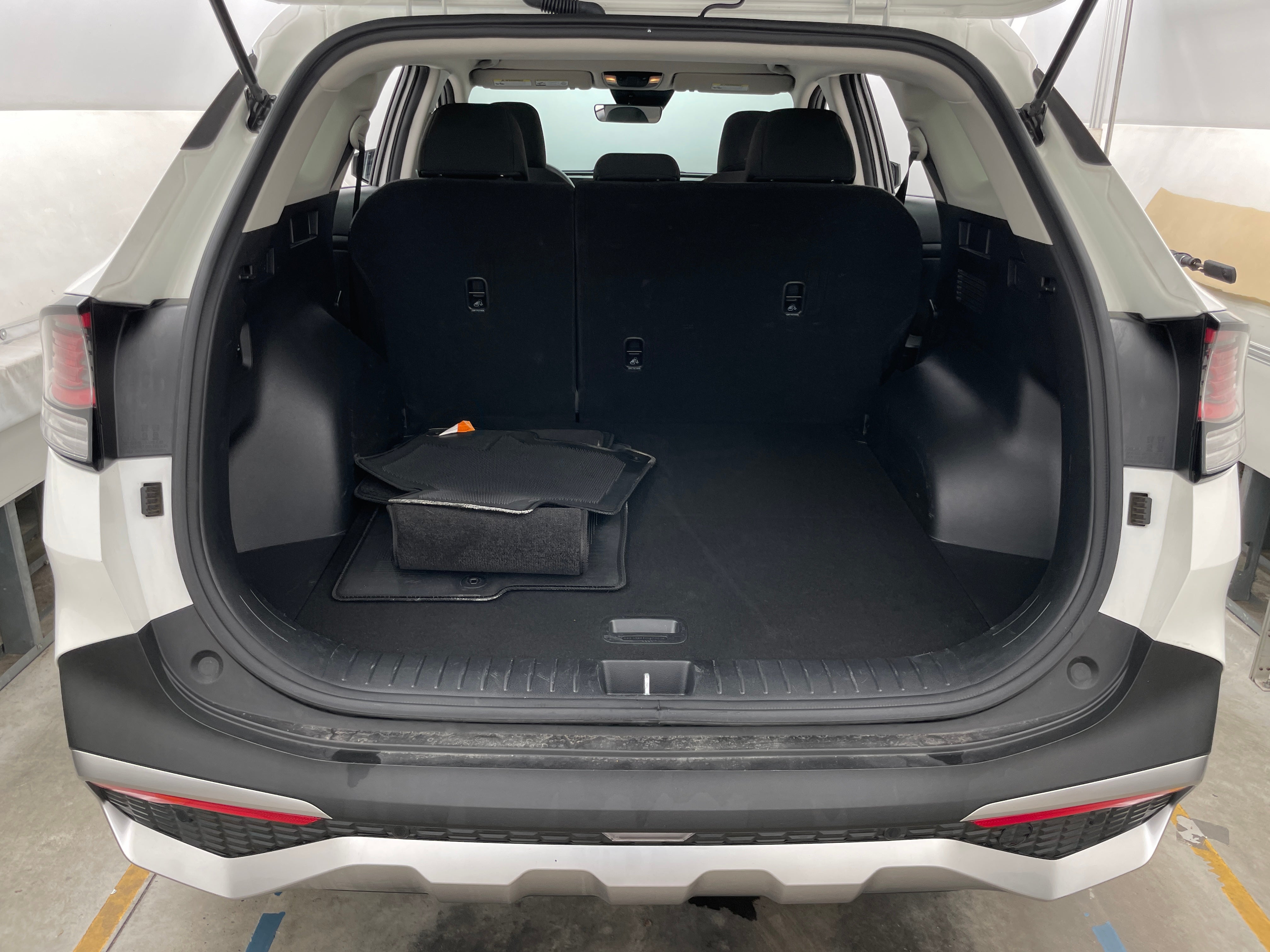 2024 Kia Sportage LX 7