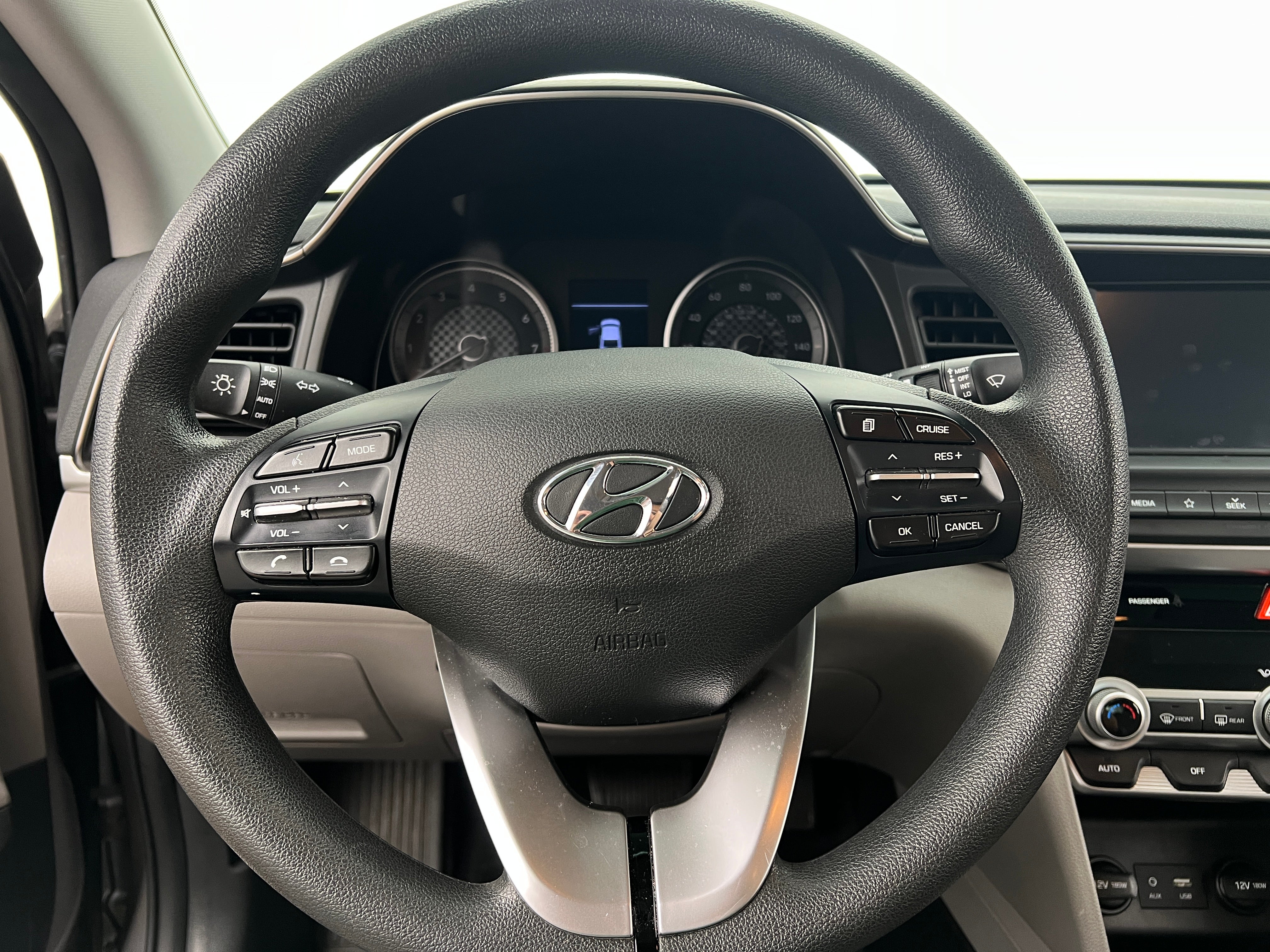 2020 Hyundai Elantra SEL 5