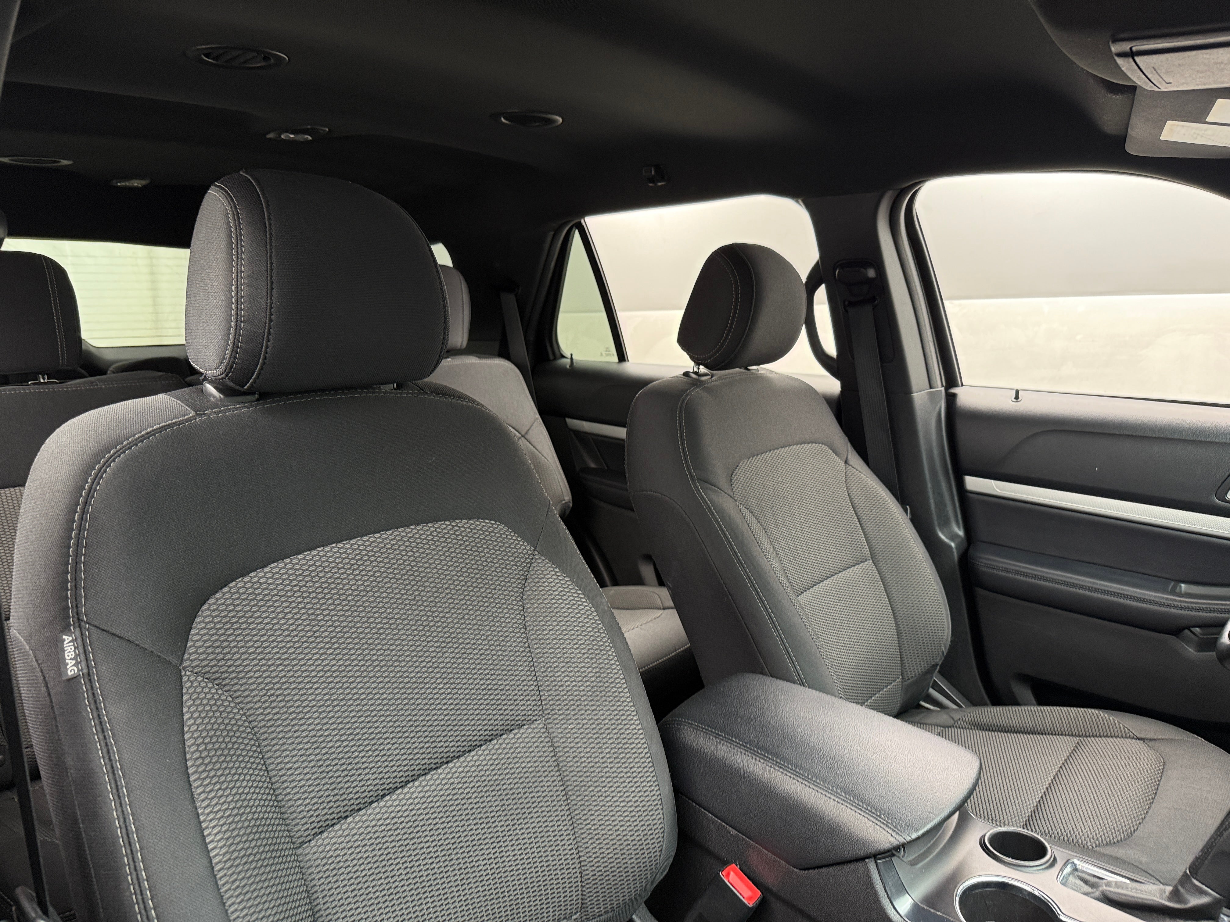 2017 Ford Explorer XLT 2