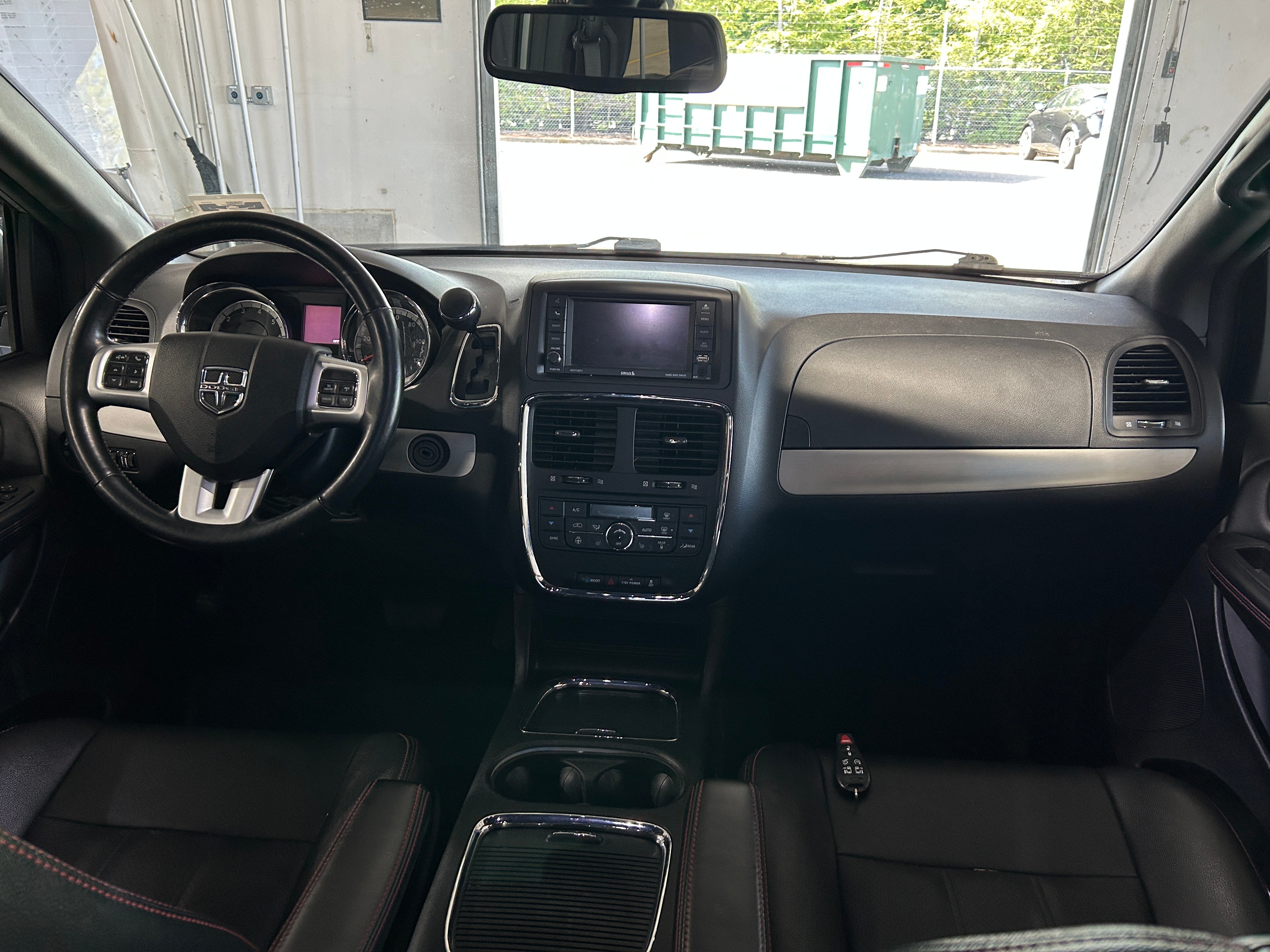 2019 Dodge Grand Caravan SE 2