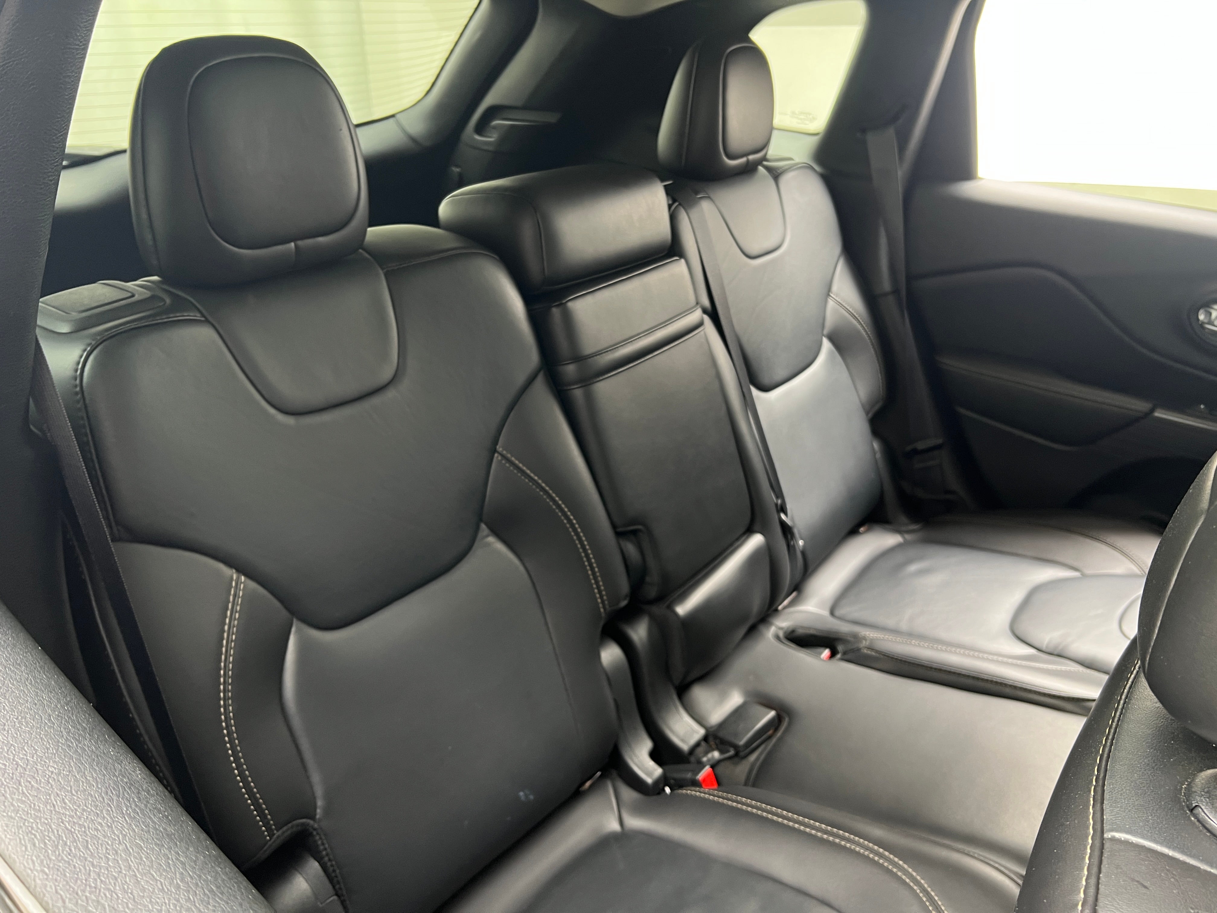 2016 Jeep Cherokee High Altitude 5